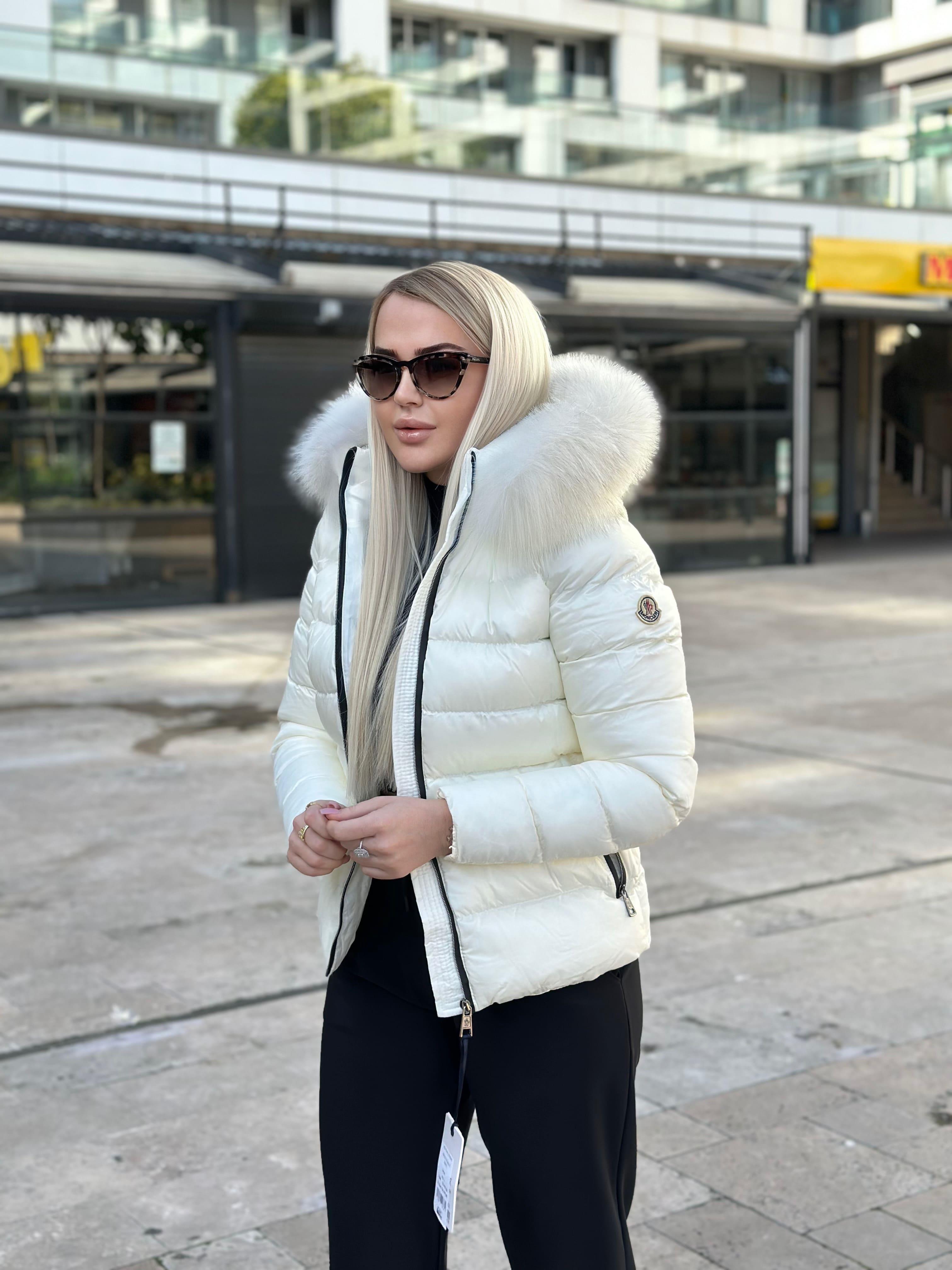 Moncler Model Kürklü Orjinal Mont Kırık Beyaz