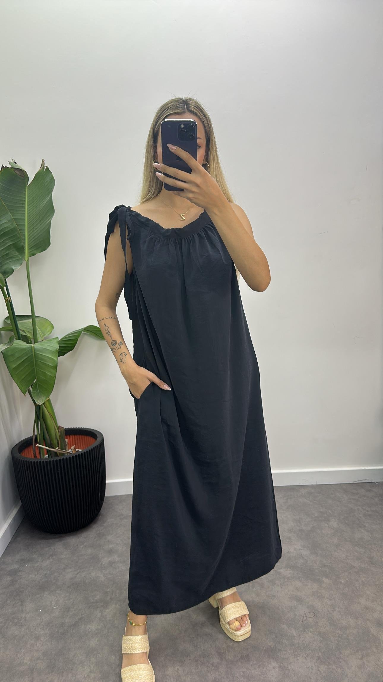 Omuz Bağlamalı Tensel Elbise