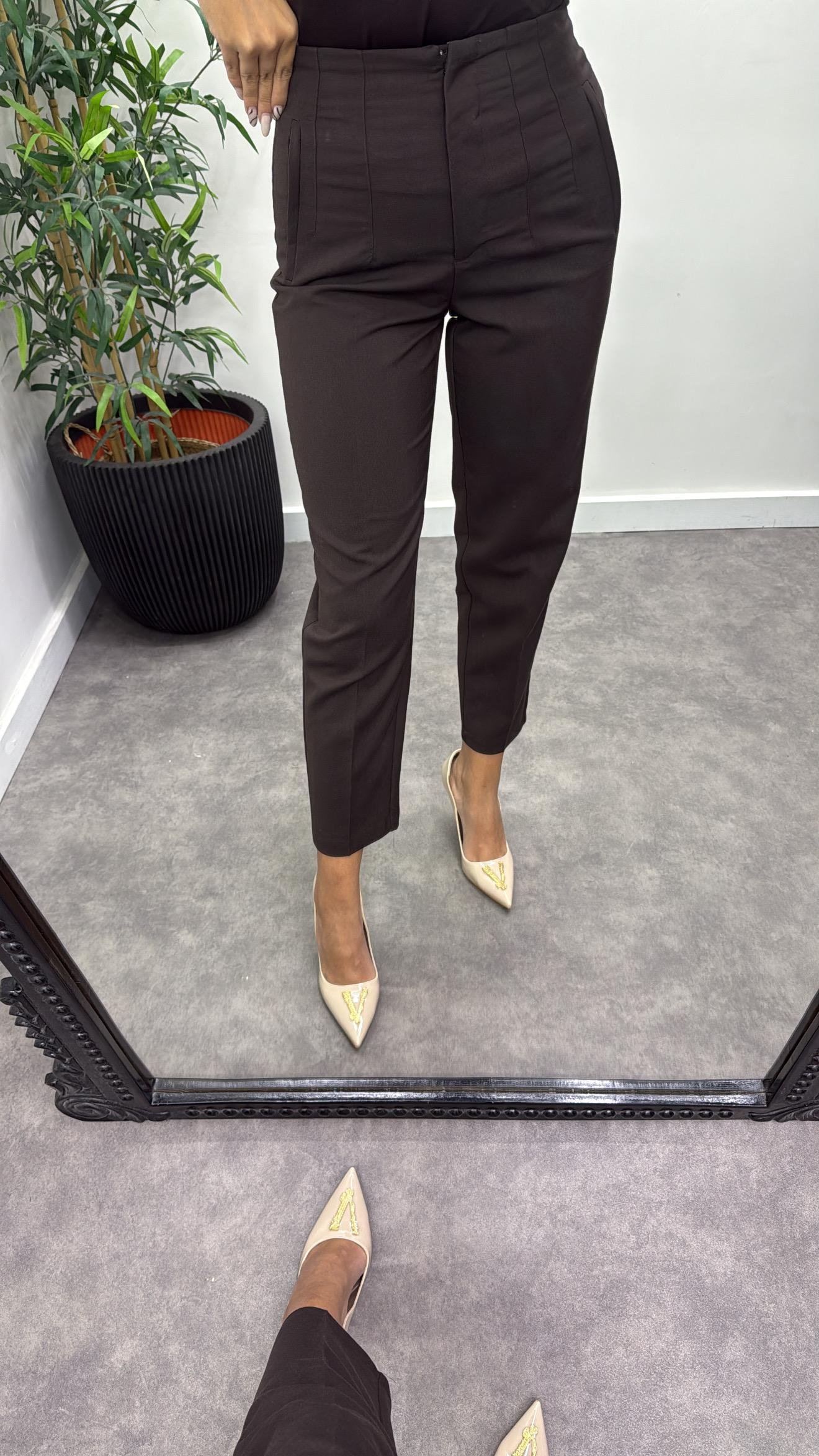 Önü Flatolu Kumaş Pantalon