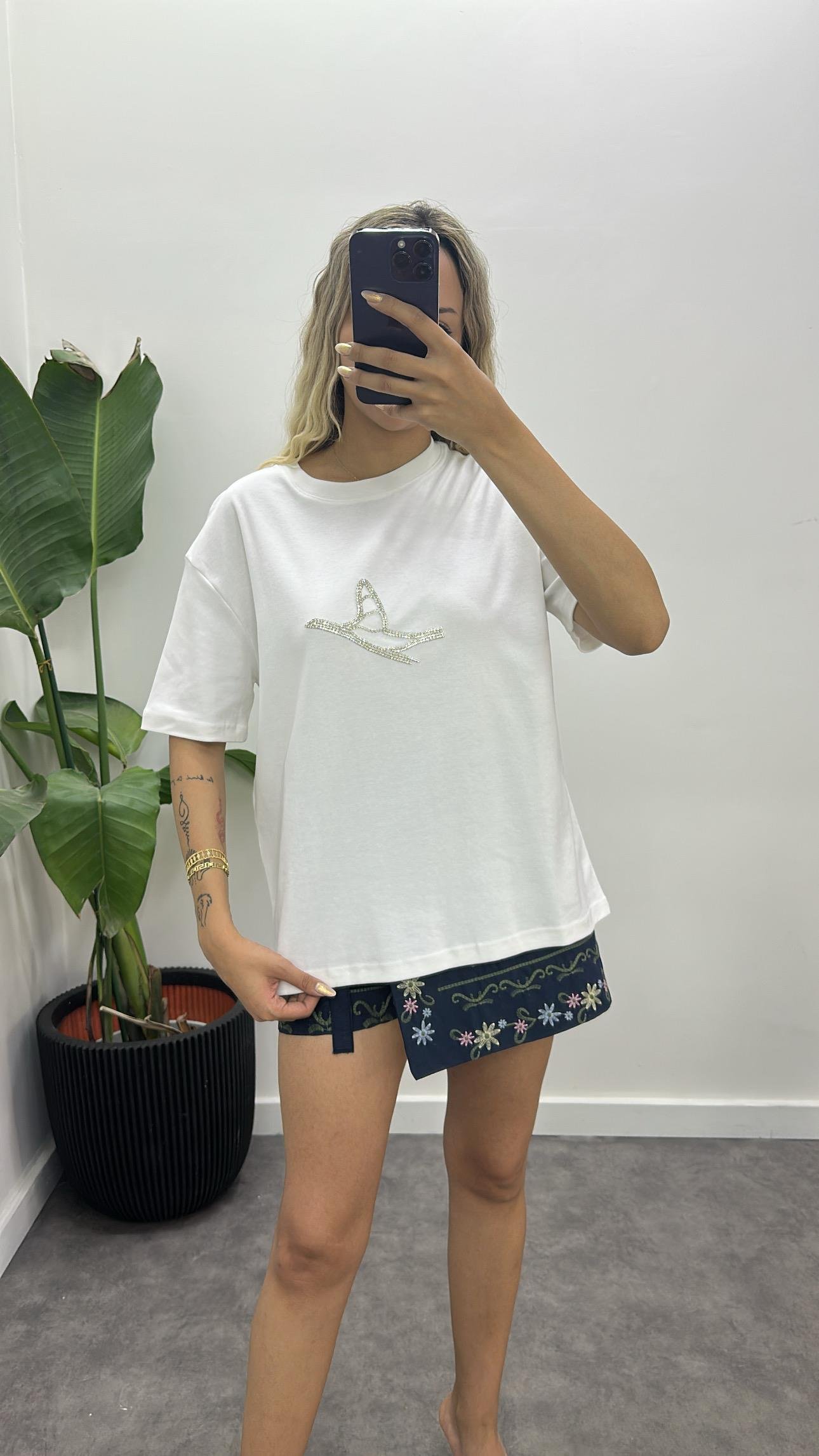 Orjinal Marka Taşlı T-Shirt