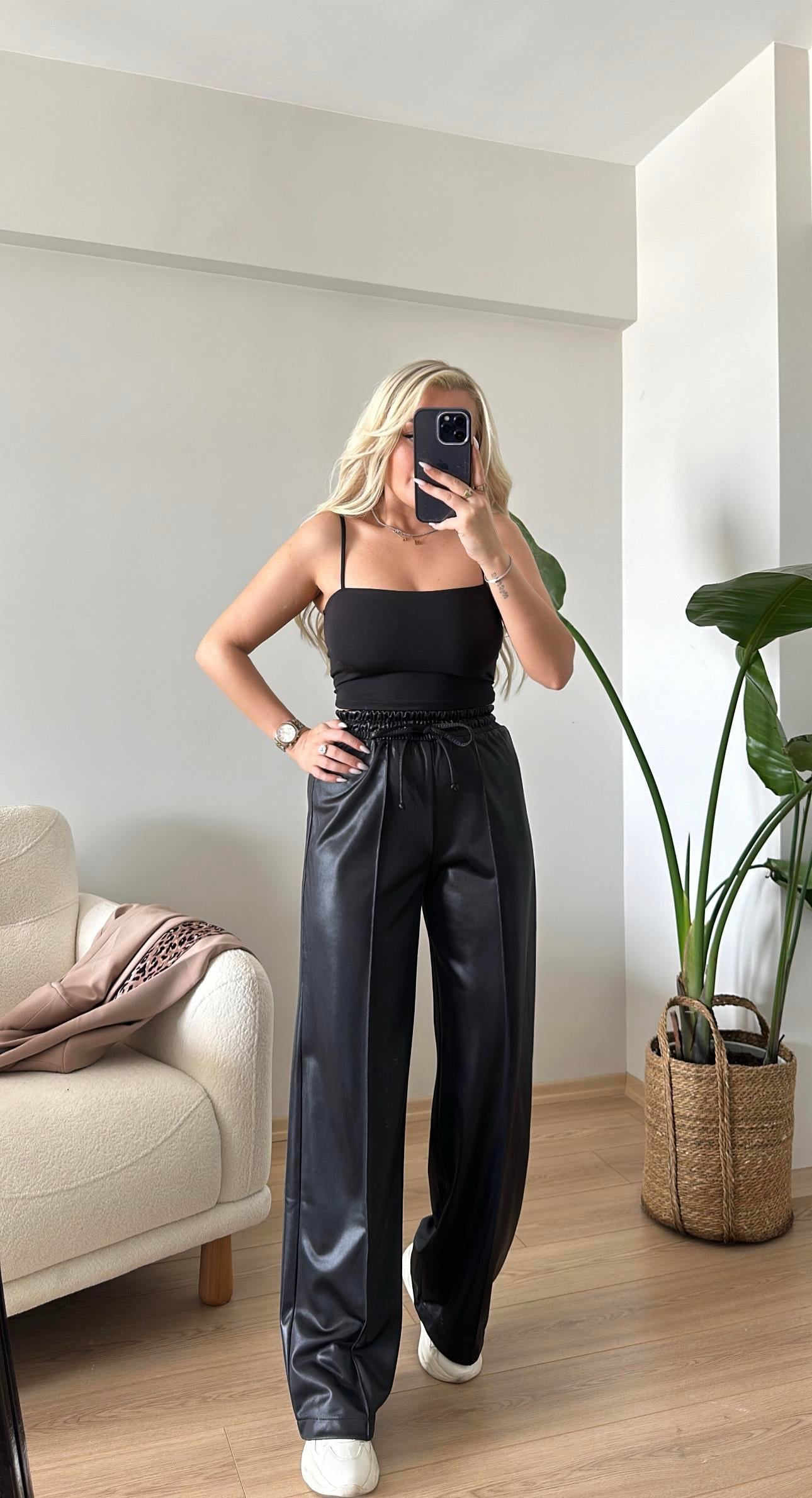 Parlak Kumaş Pantalon
