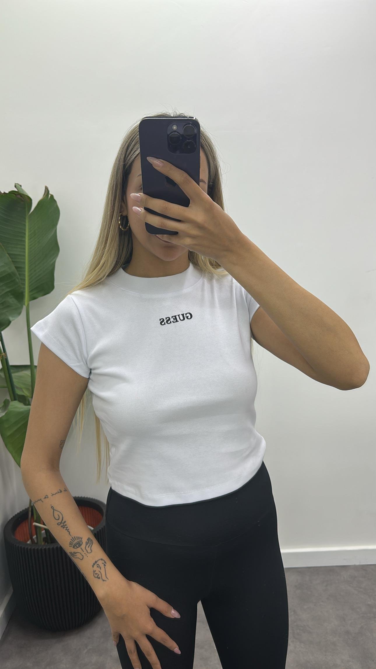 Premium Guess Crop Badi