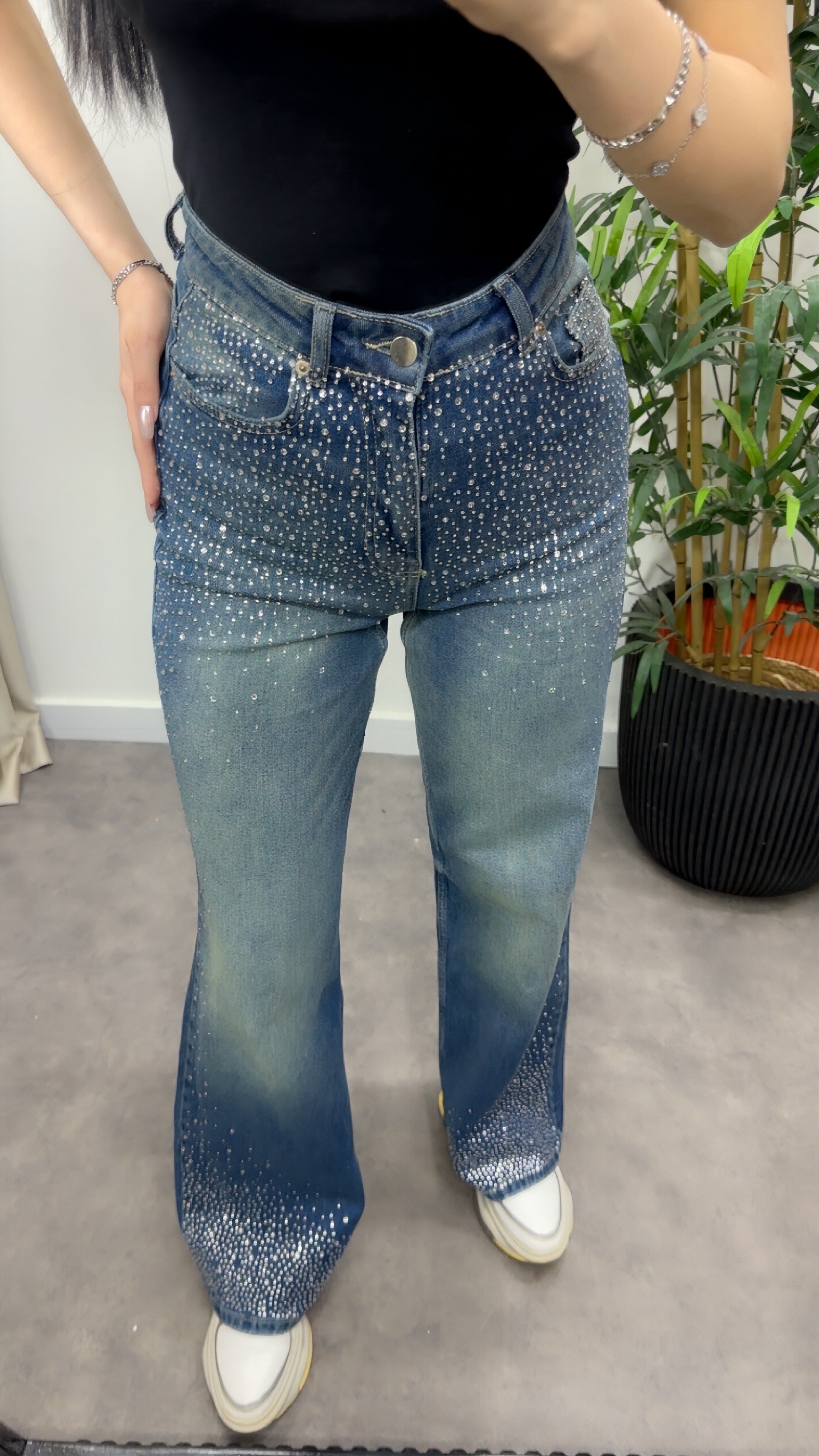 Taşlı Jean