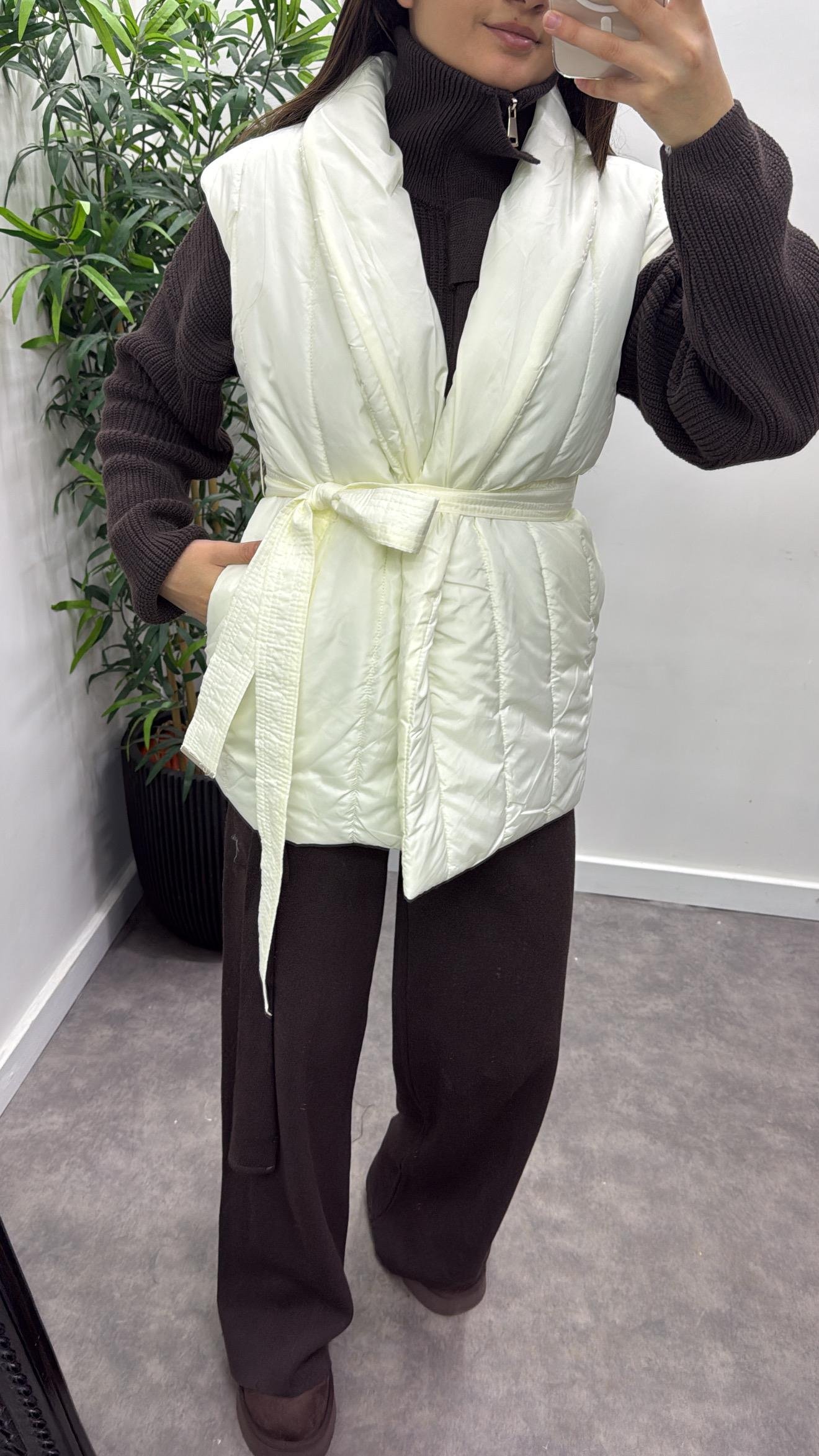 Triko Detay Şişme Yelek