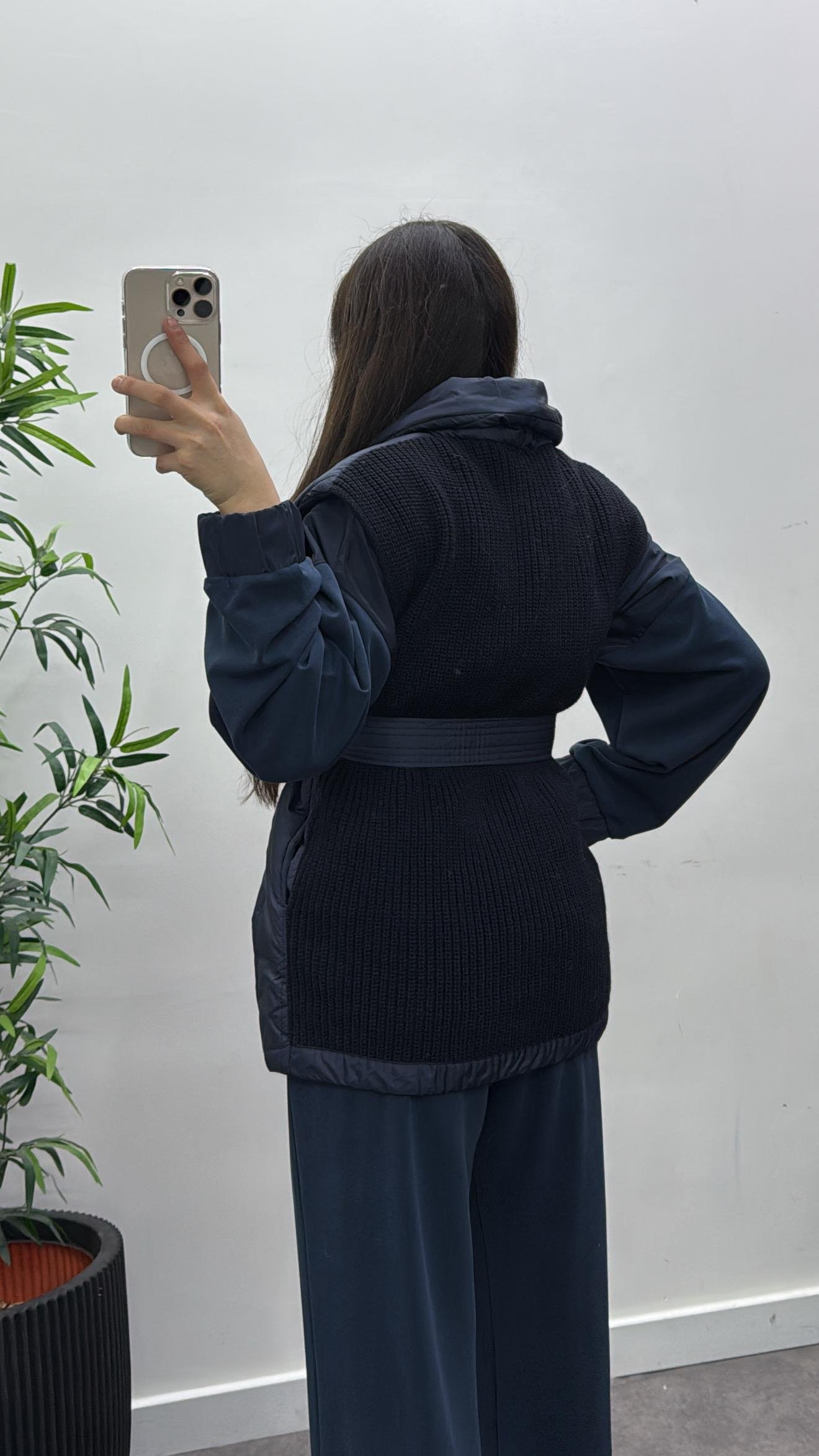 Triko Detay Şişme Yelek