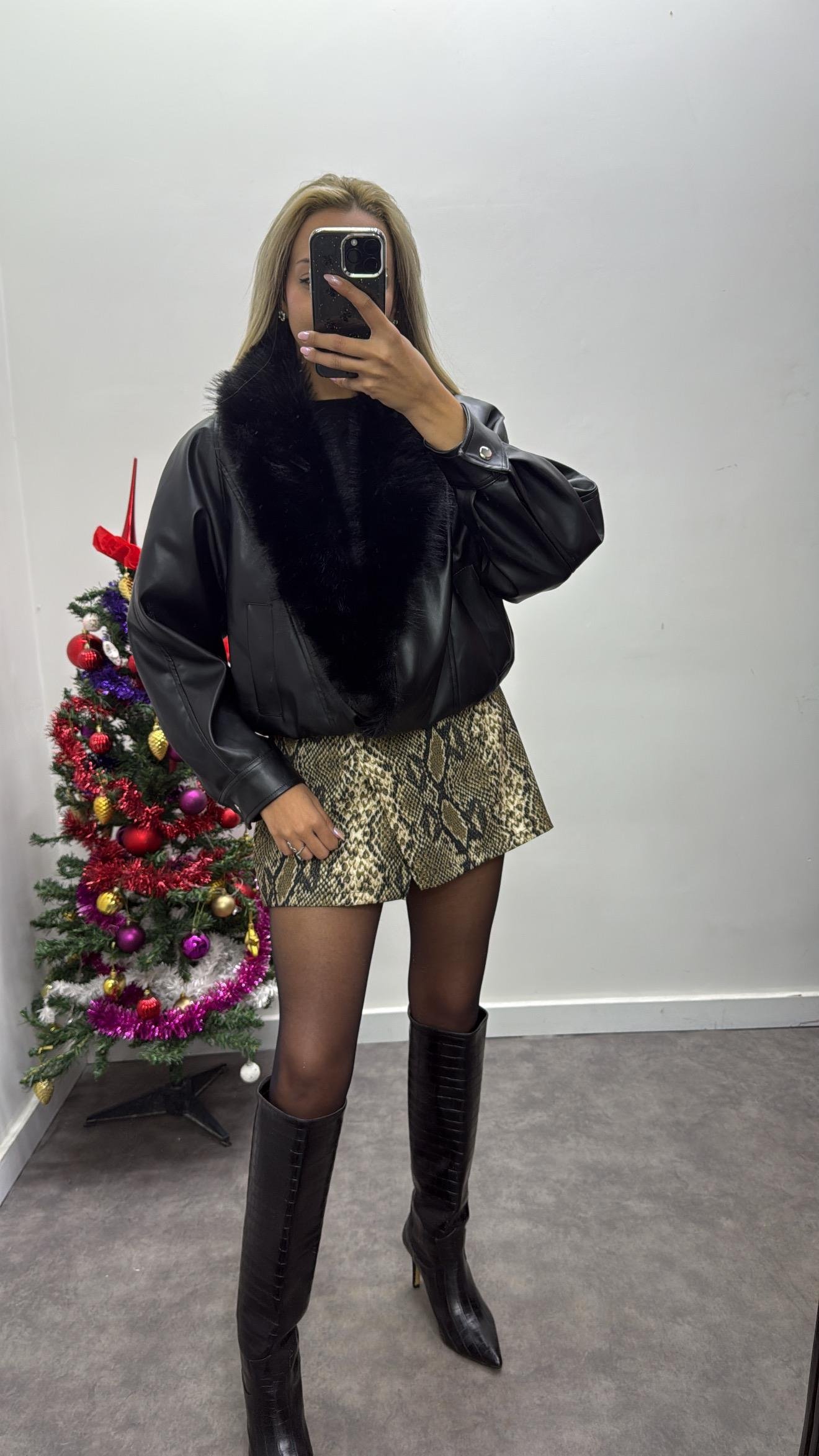 Yaka Kürk Detay Deri Ceket