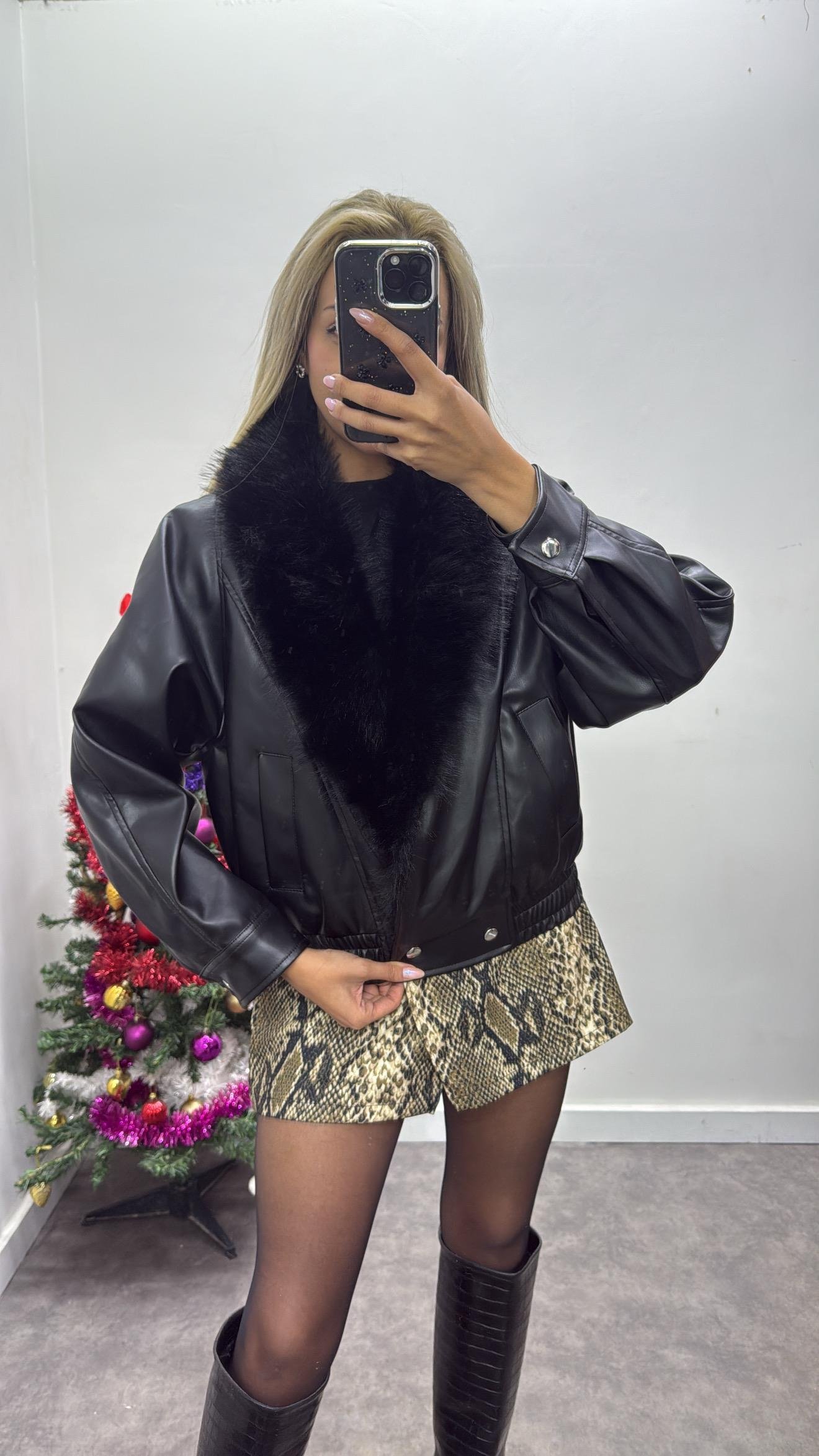 Yaka Kürk Detay Deri Ceket