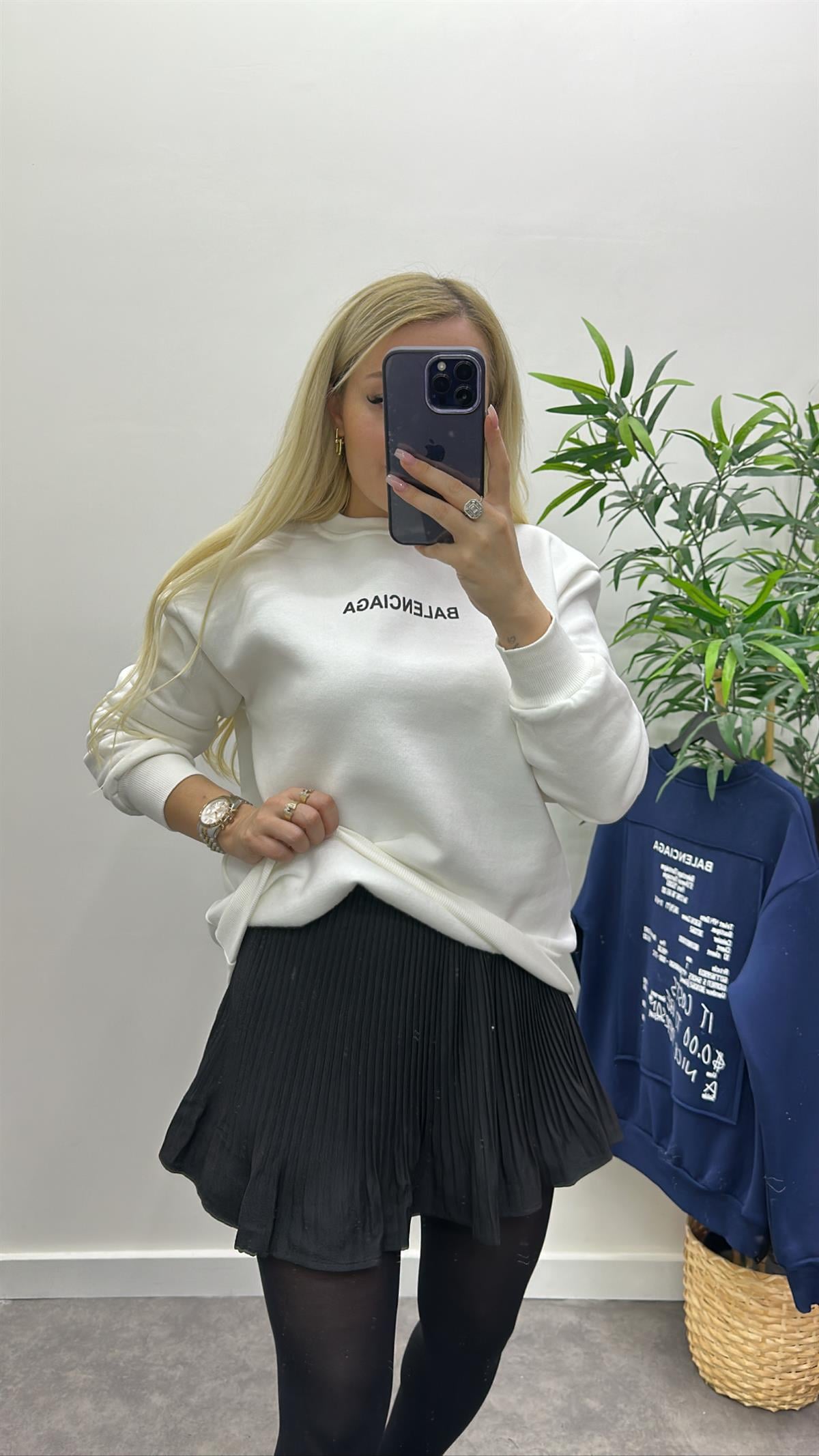 Yazı Detay Şardonlu Sweatshirt