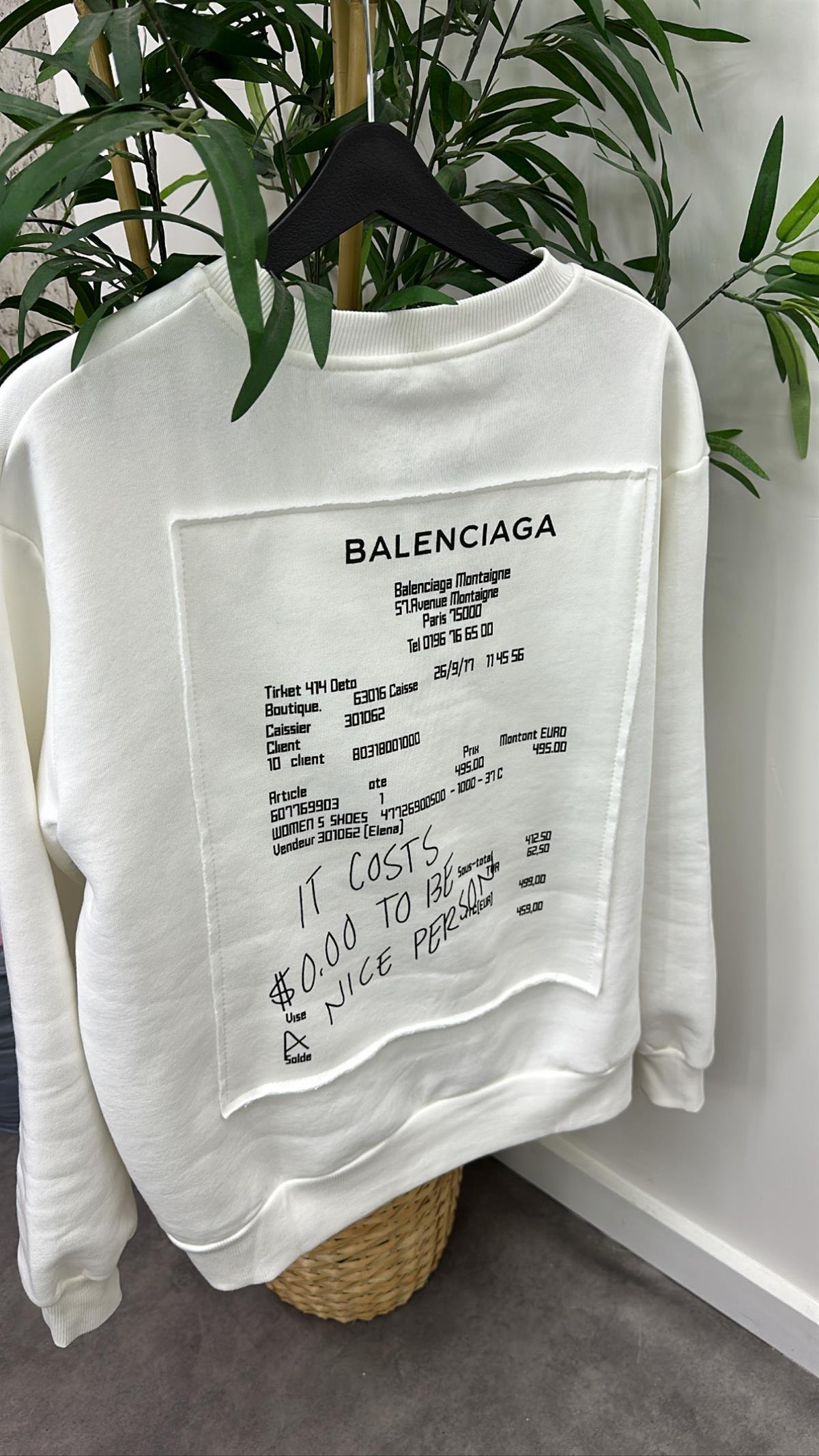Yazı Detay Şardonlu Sweatshirt
