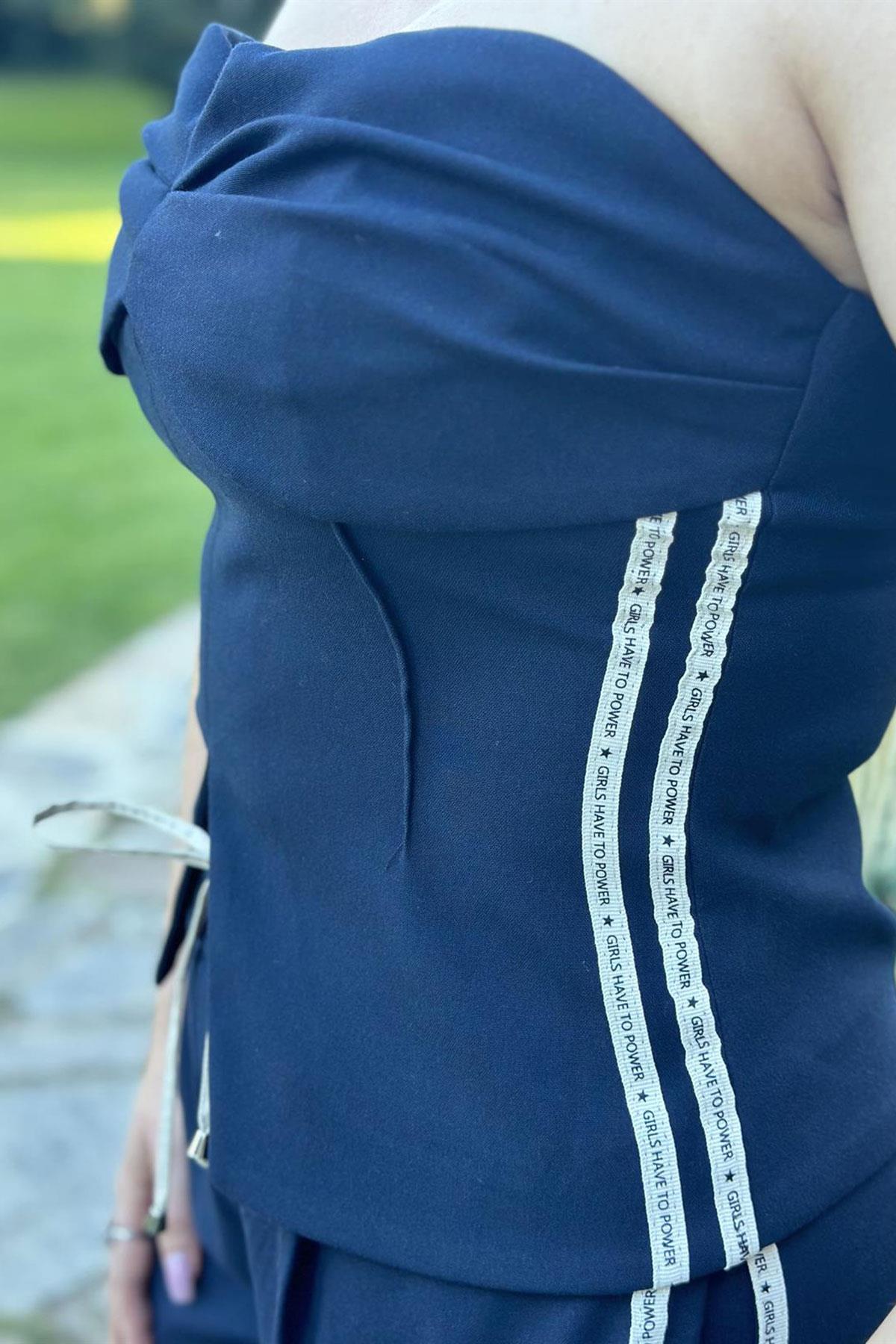 Yazı Detaylı Straplez Bluz