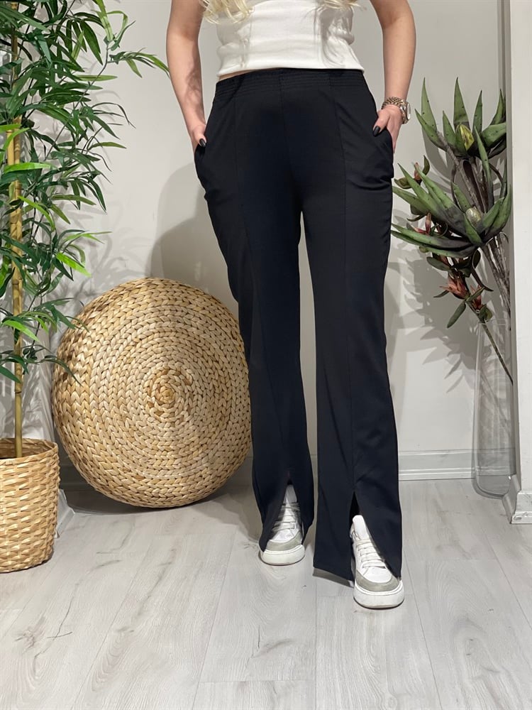 Yırtmaçlı Eşofman Altı