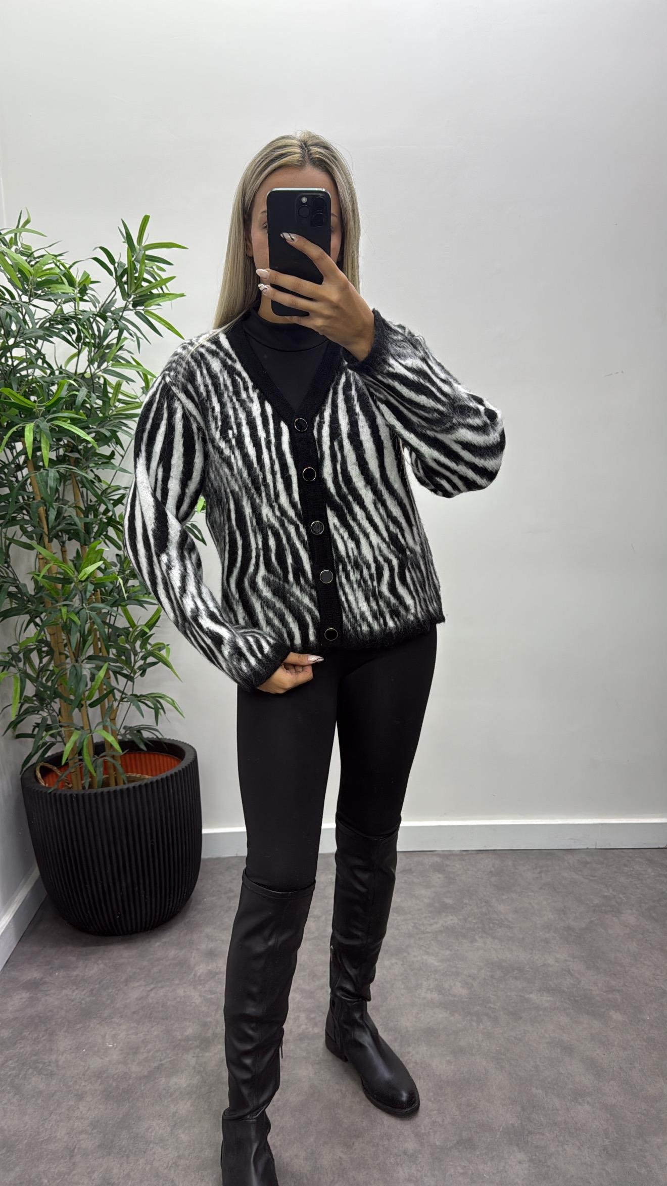 Zebra Desen Lüks Triko Hırka