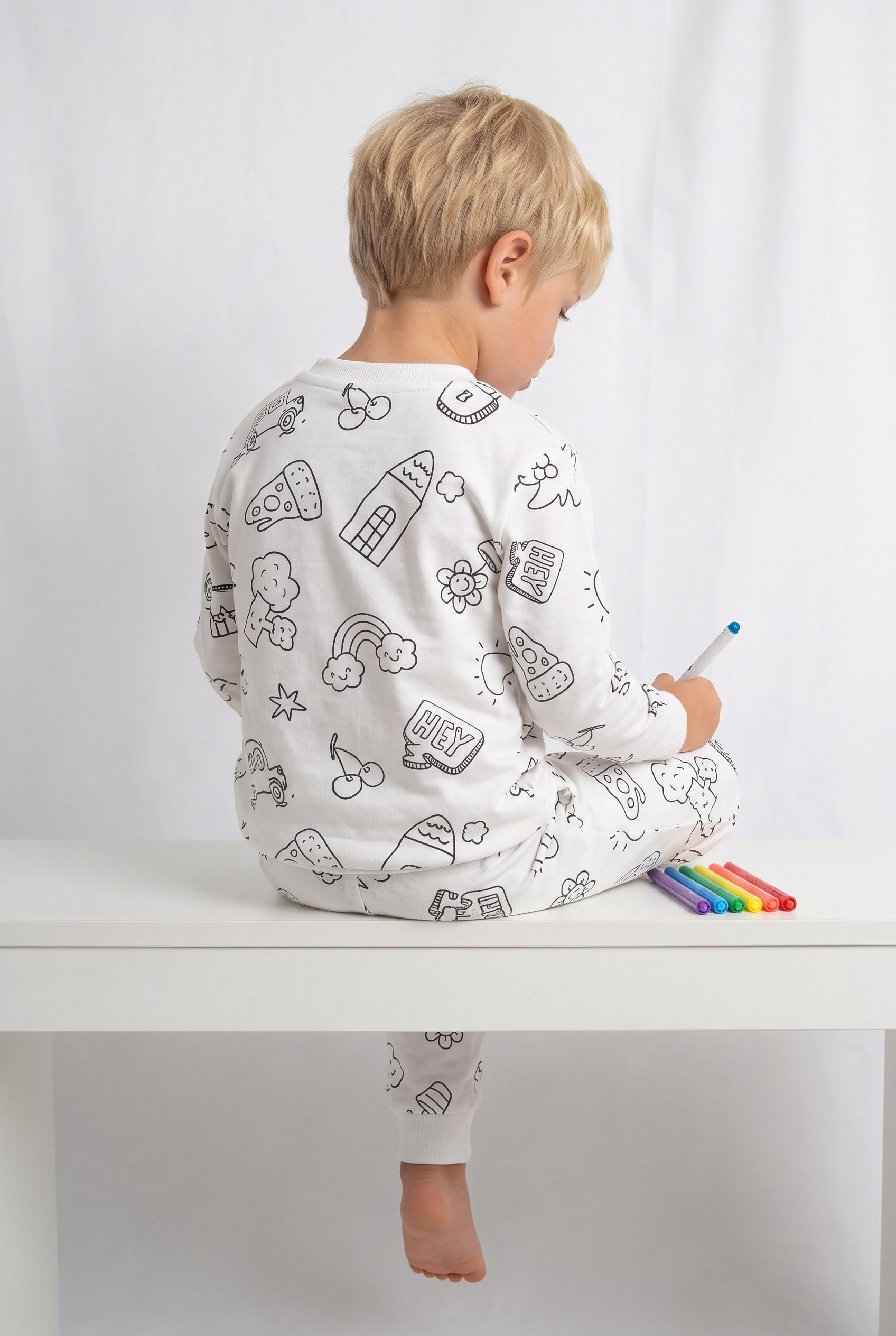 4-8 Yaş Yıkanabilir Boya Hediyeli Colorbook Uzun Kol Çocuk Pijama Takım