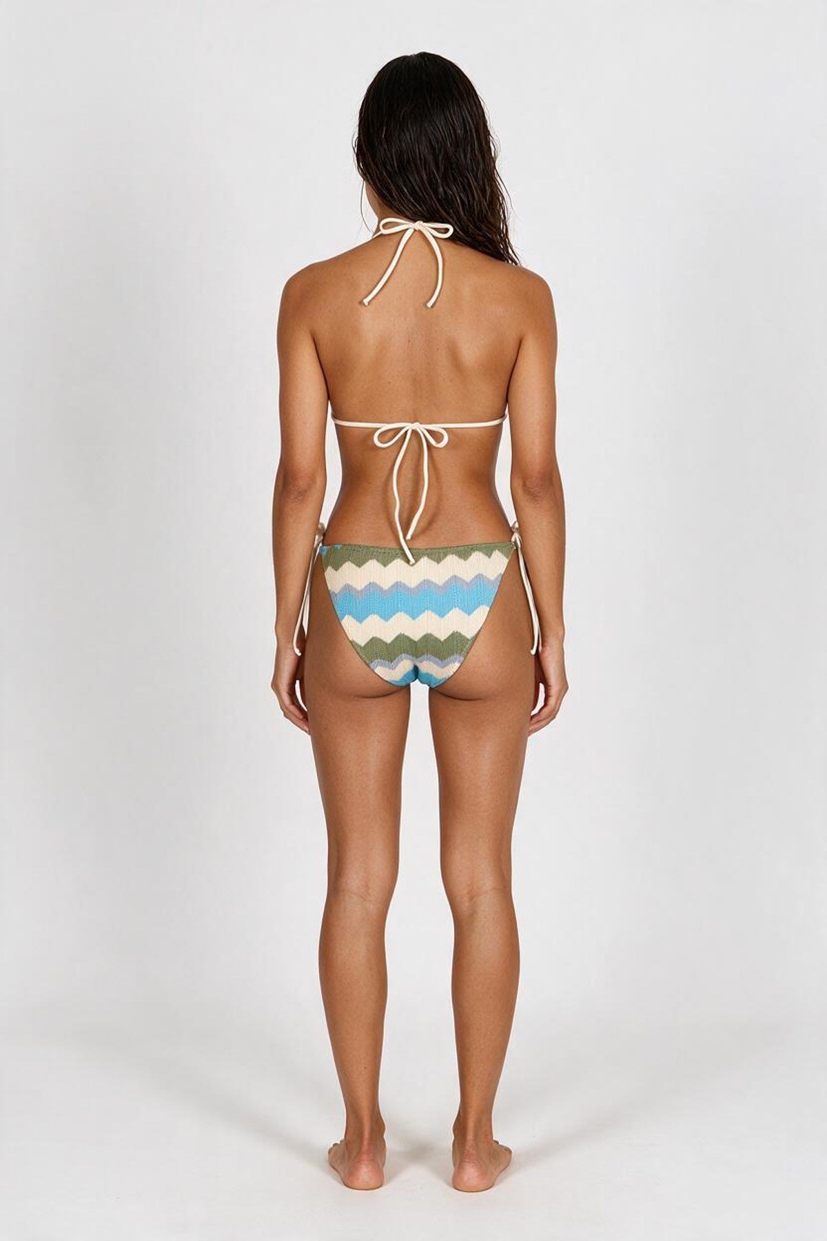 Çok Renkli Triko Üçgen Bikini Takım