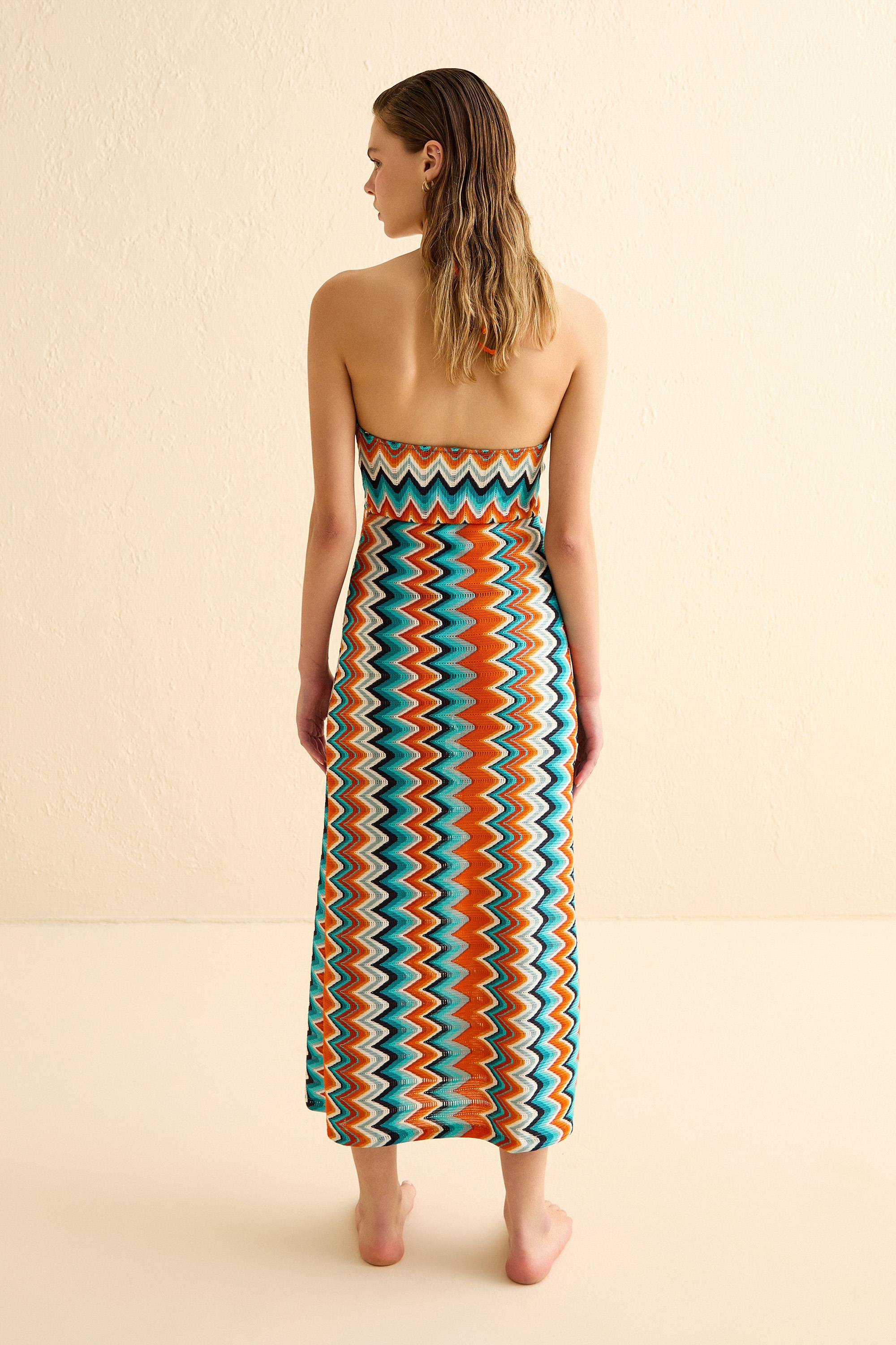 Halter Yaka Renkli Triko Elbise
