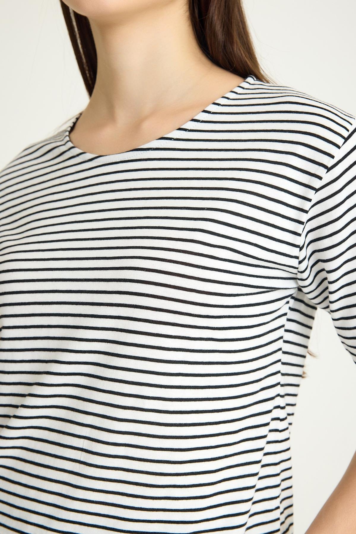 ÇİZGİLİ T-SIRT / EKRU SİYAH ÇİZGİLİ