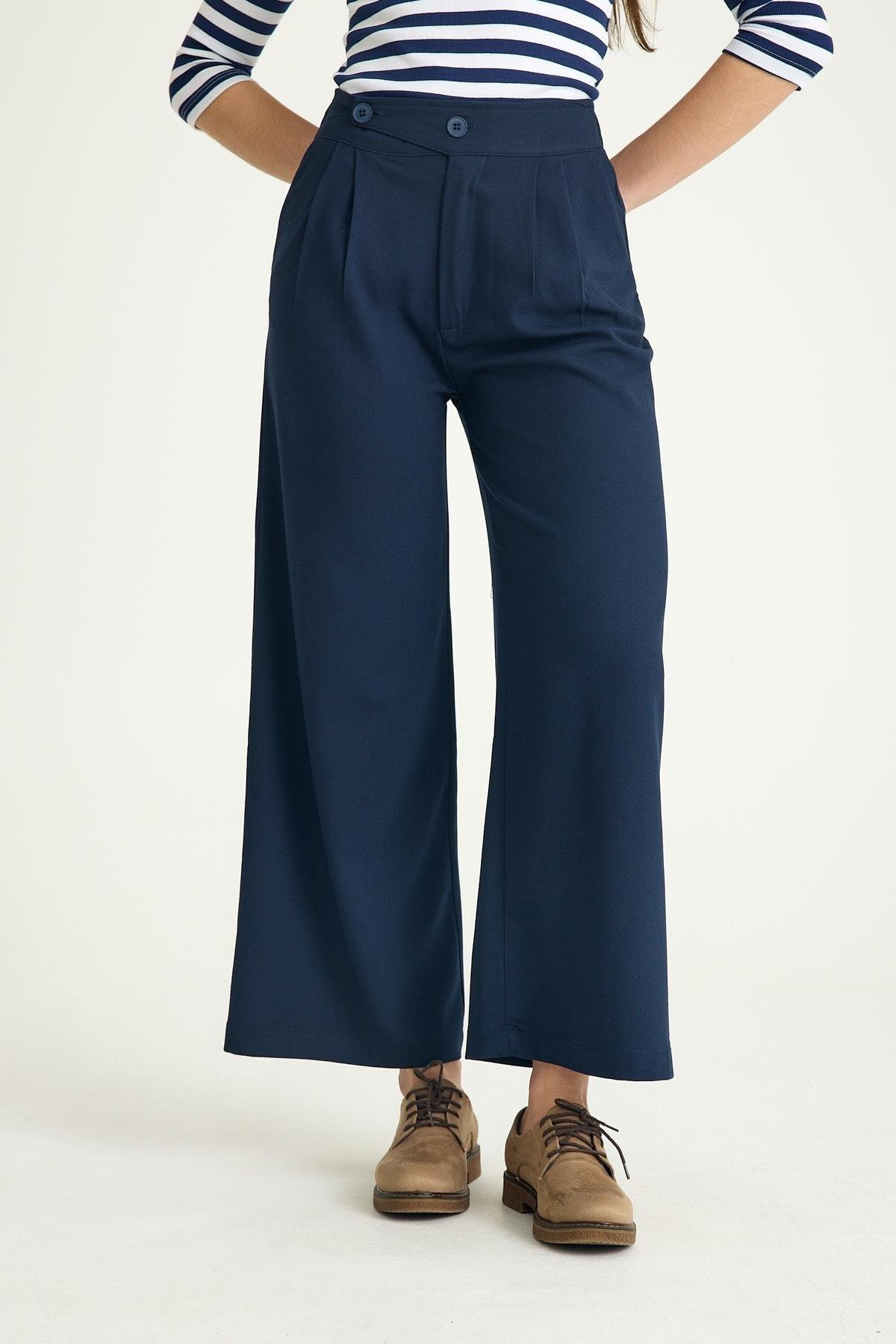 Kemer Detaylı Pantolon :Lacivert