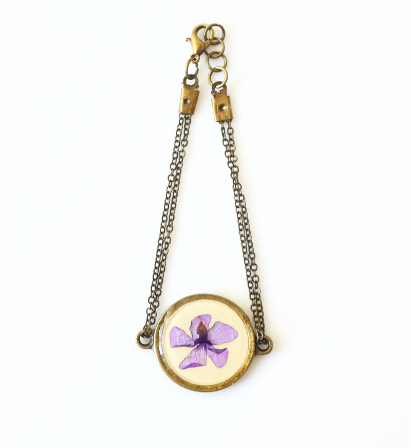 Kurutulmuş Çiçekten Bileklik