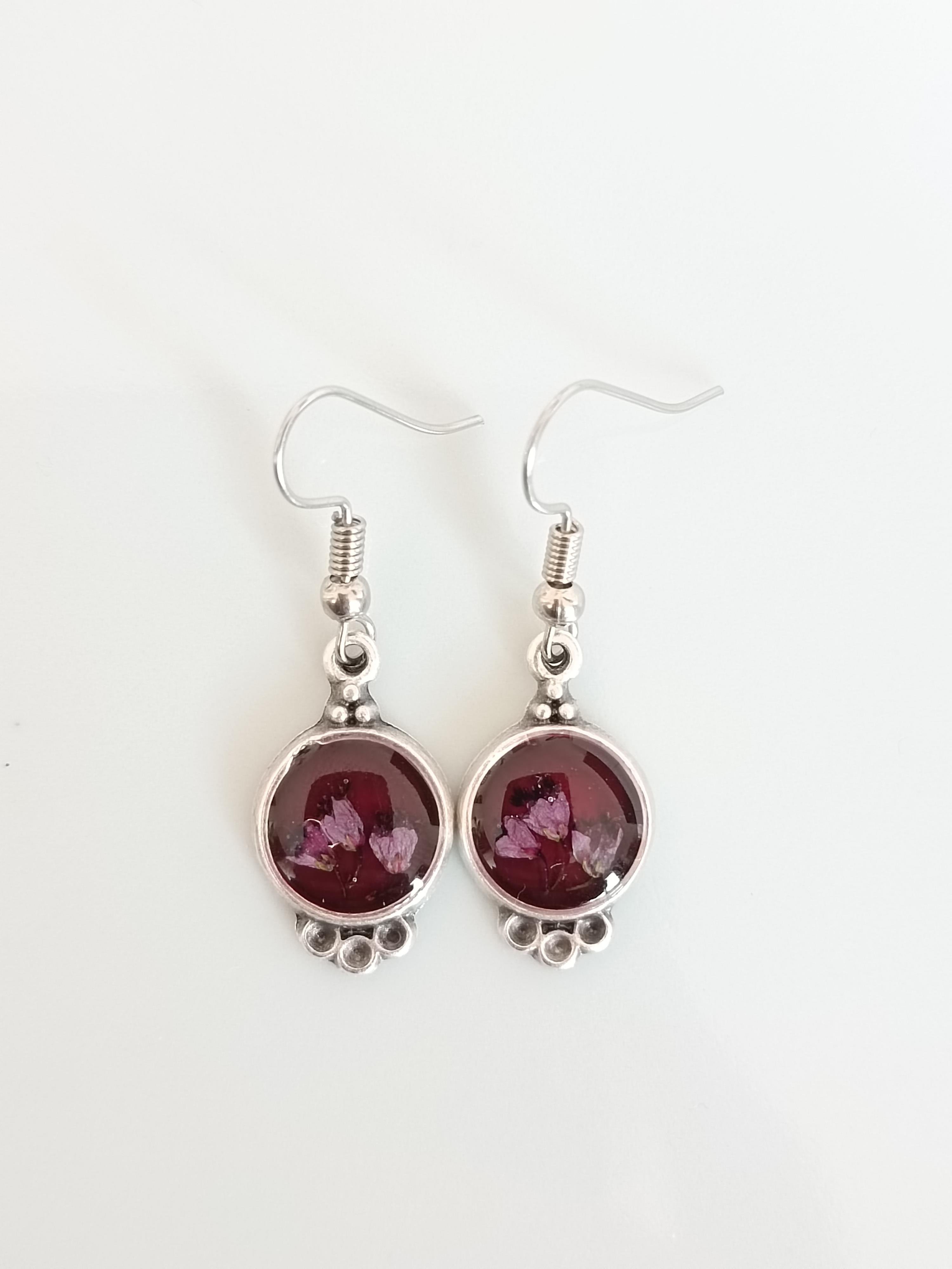 Kurutulmuş Çiçekten Küpe