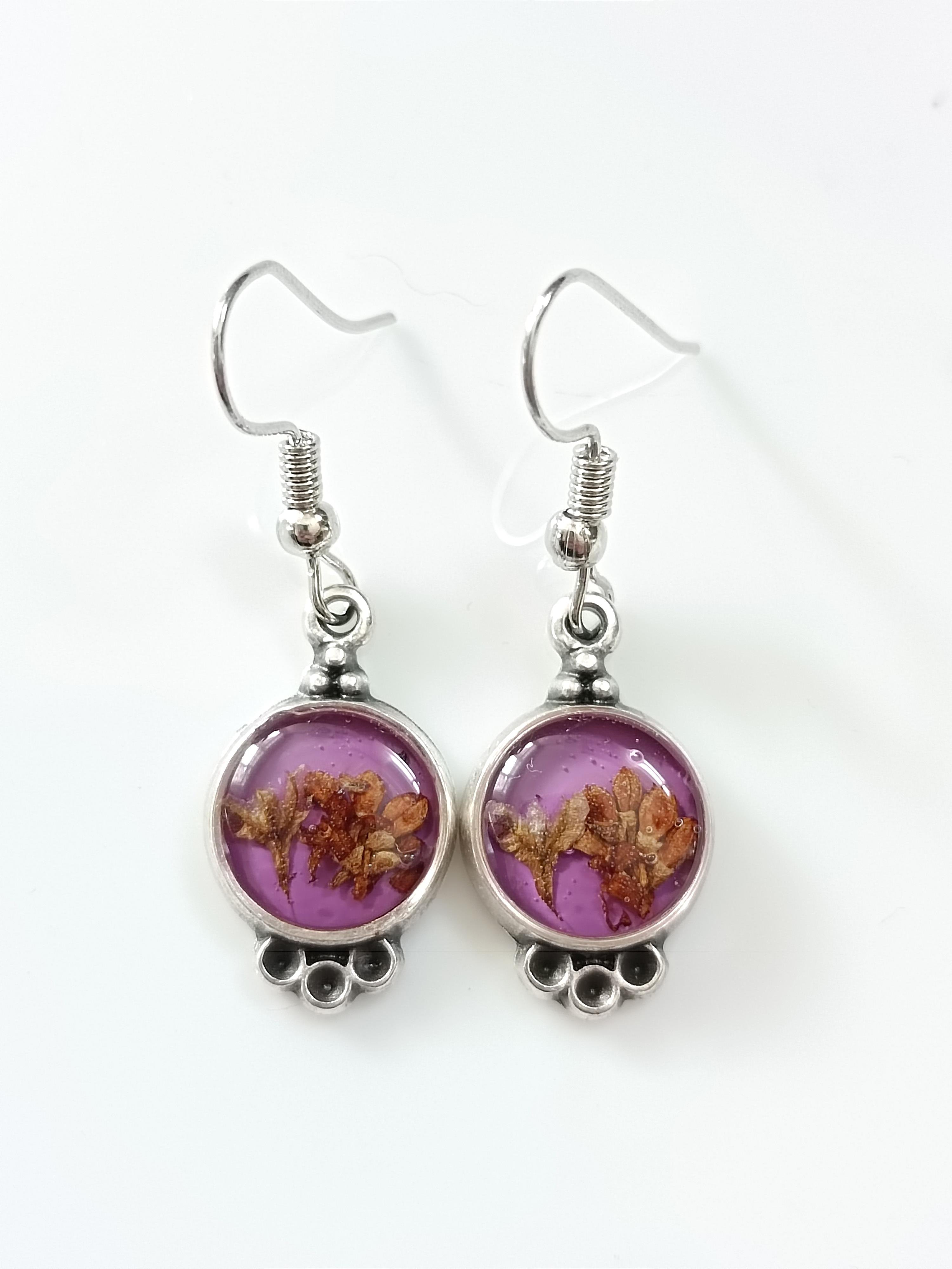 Kurutulmuş Çiçekten Küpe