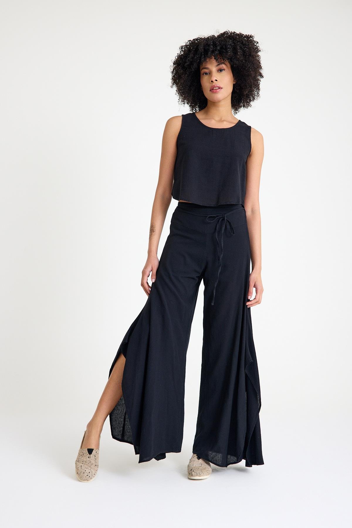 Oval Yaka Bluz - Siyah