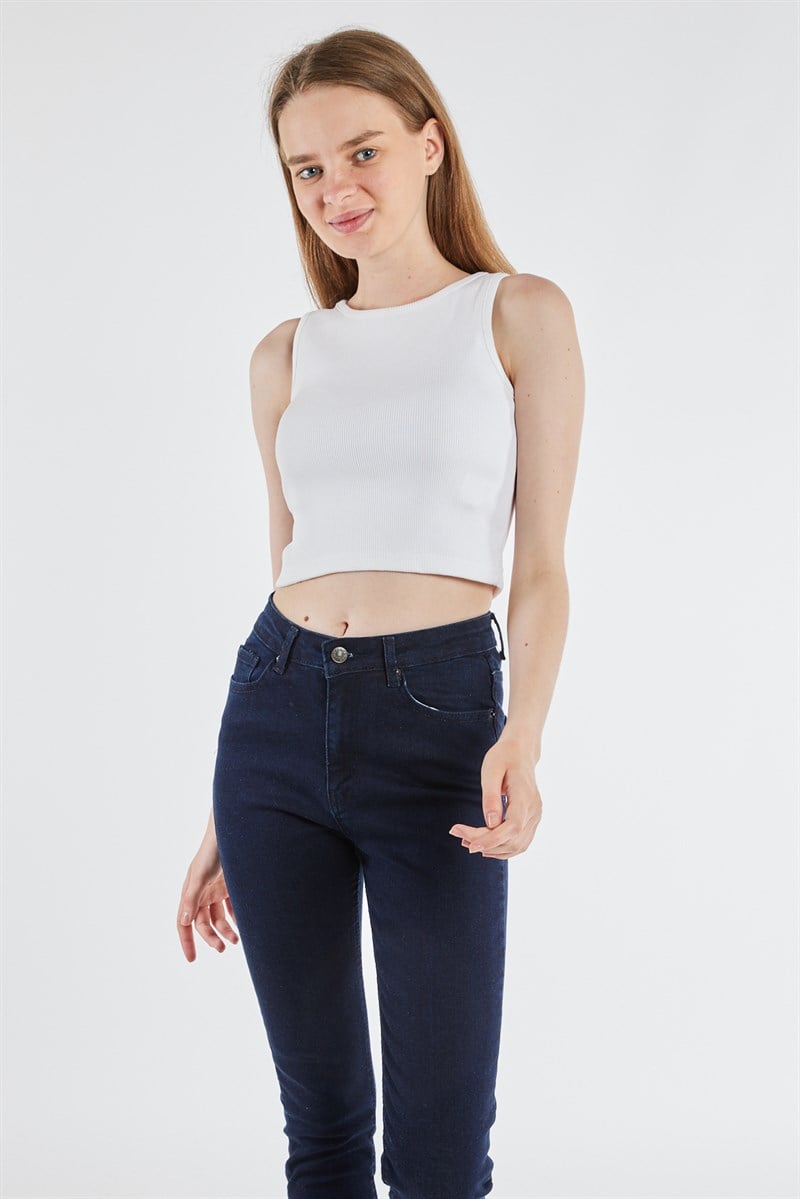 Oval Yaka Crop - Beyaz
