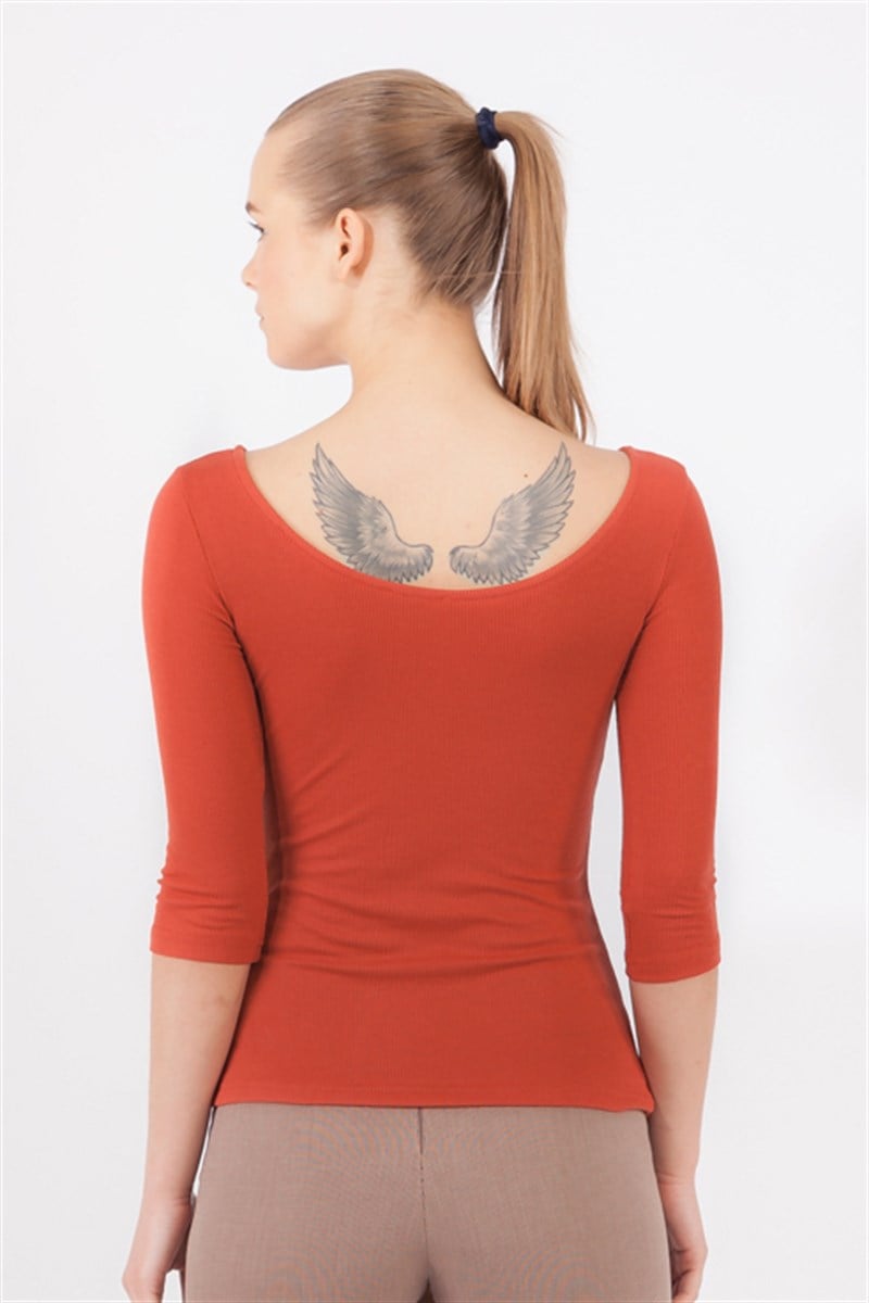 Oval Yaka Tişört