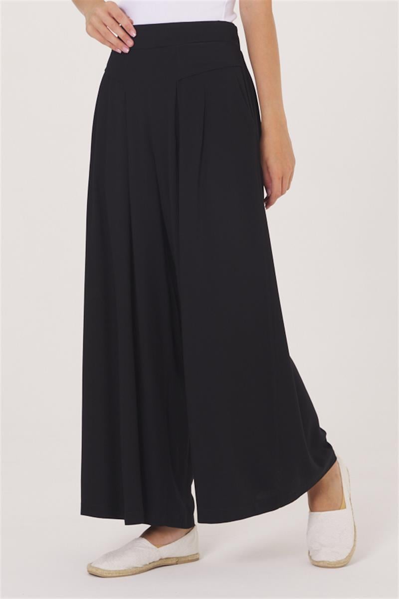 Pili Detaylı Pantolon - Siyah