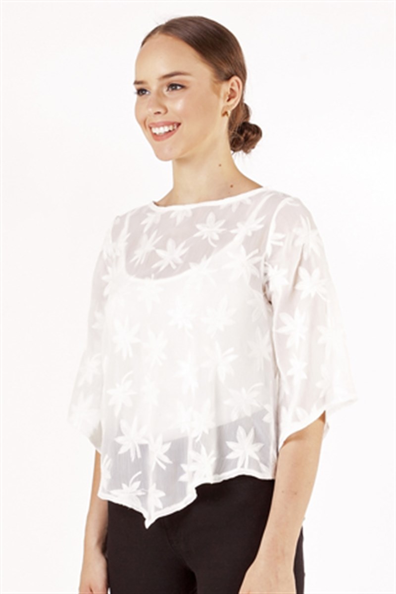 Üçgen Detaylı Bluz - Ekru Desenli