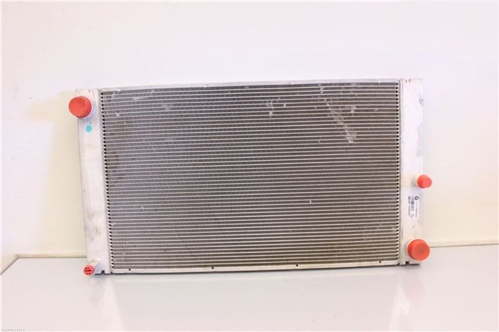 BMW ORJİNALBMW Su Radyatörü 17117795878