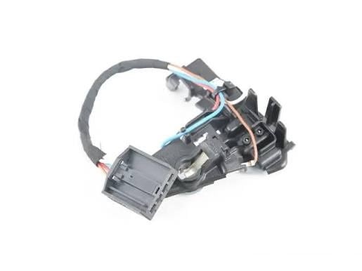 BMWBMW ORİJİNAL LAMBA YUVASI, ARKA LAMBA-BAGAJ KAP.-SOL 63217366069 7366069