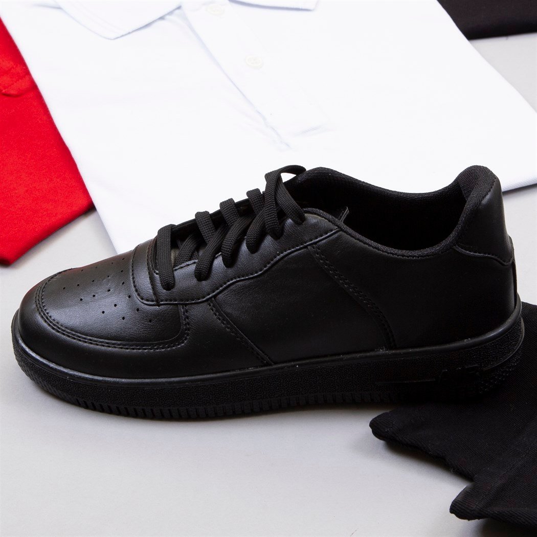 4 Adet Polo Yaka Tişört Pantolon Ayakkabı Kombin