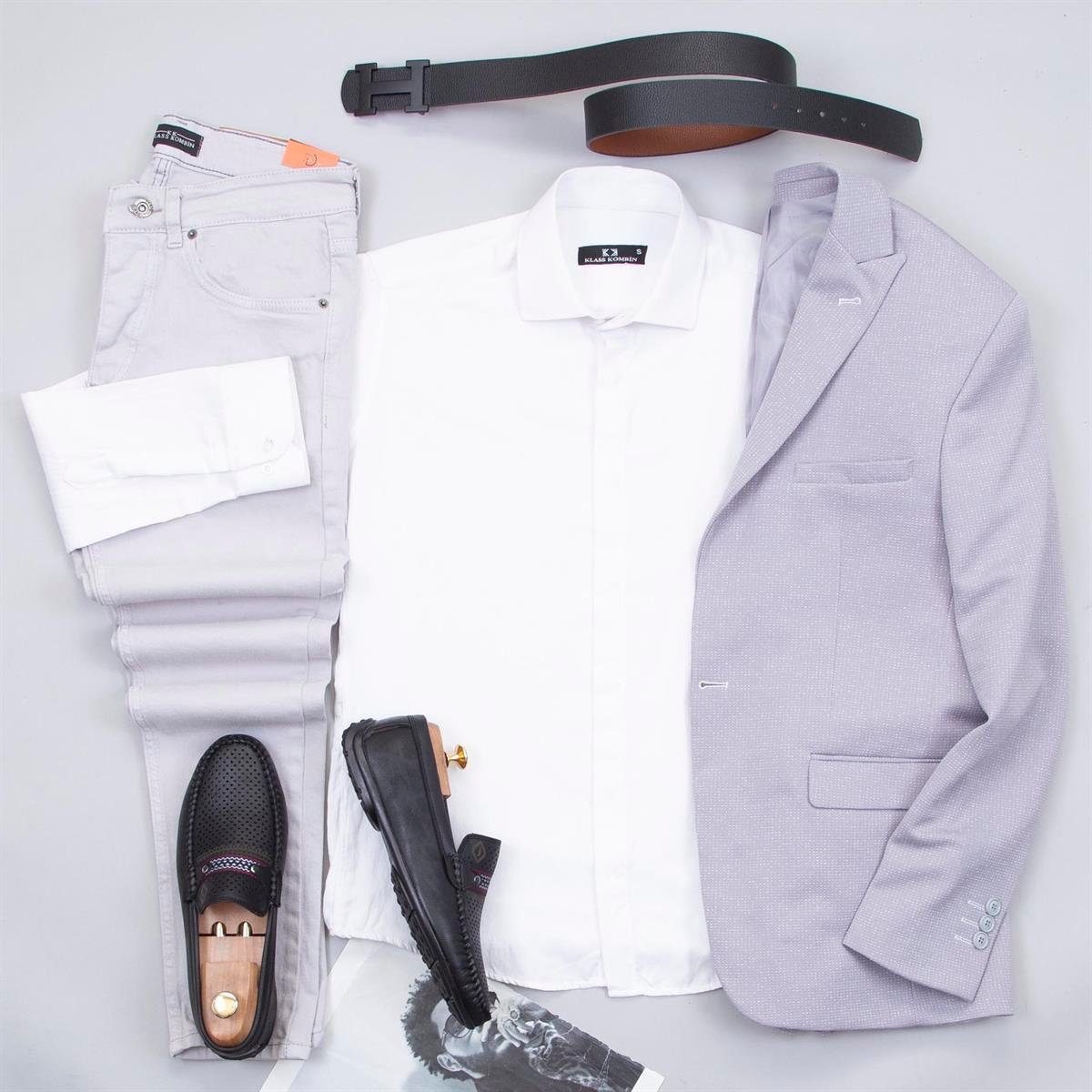 Açık Gri Blazer Ceket Tişört Pantolon Ayakkabı Kombin