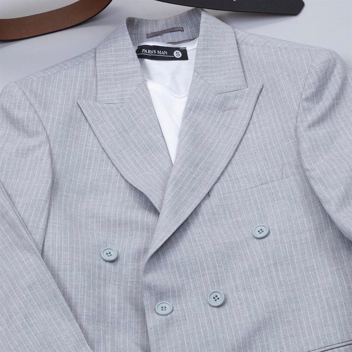 Açık Gri Çizgili Kruvaze Takım Elbise Kombini