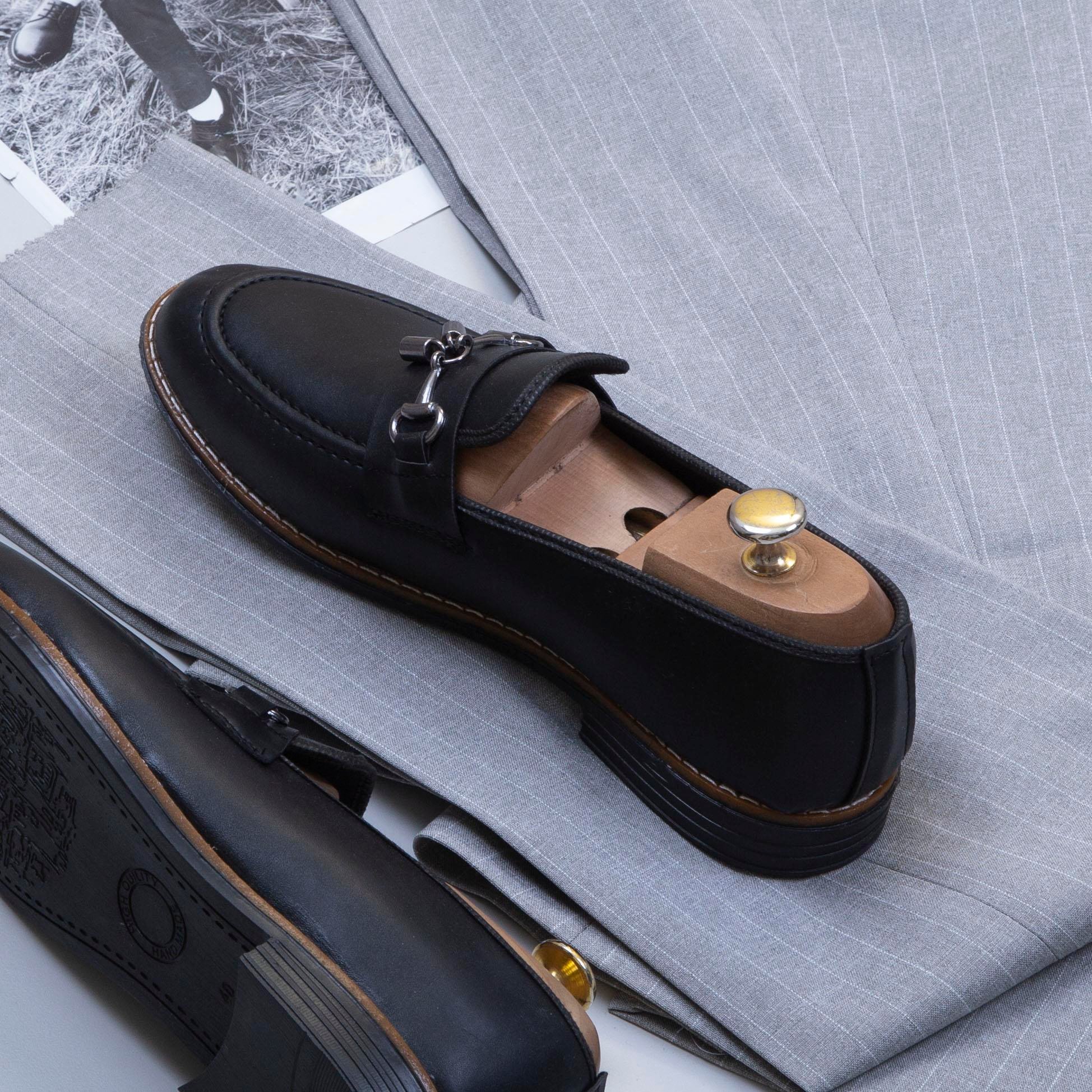 Açık Gri Çizgili Kruvaze Takım Elbise Kombini