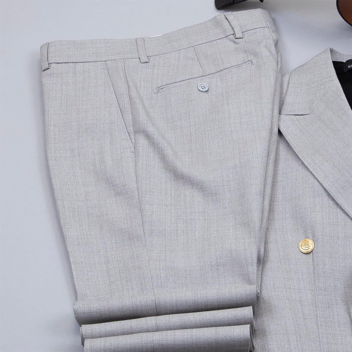 Açık Gri Kruvaze Takım Elbise Kombini