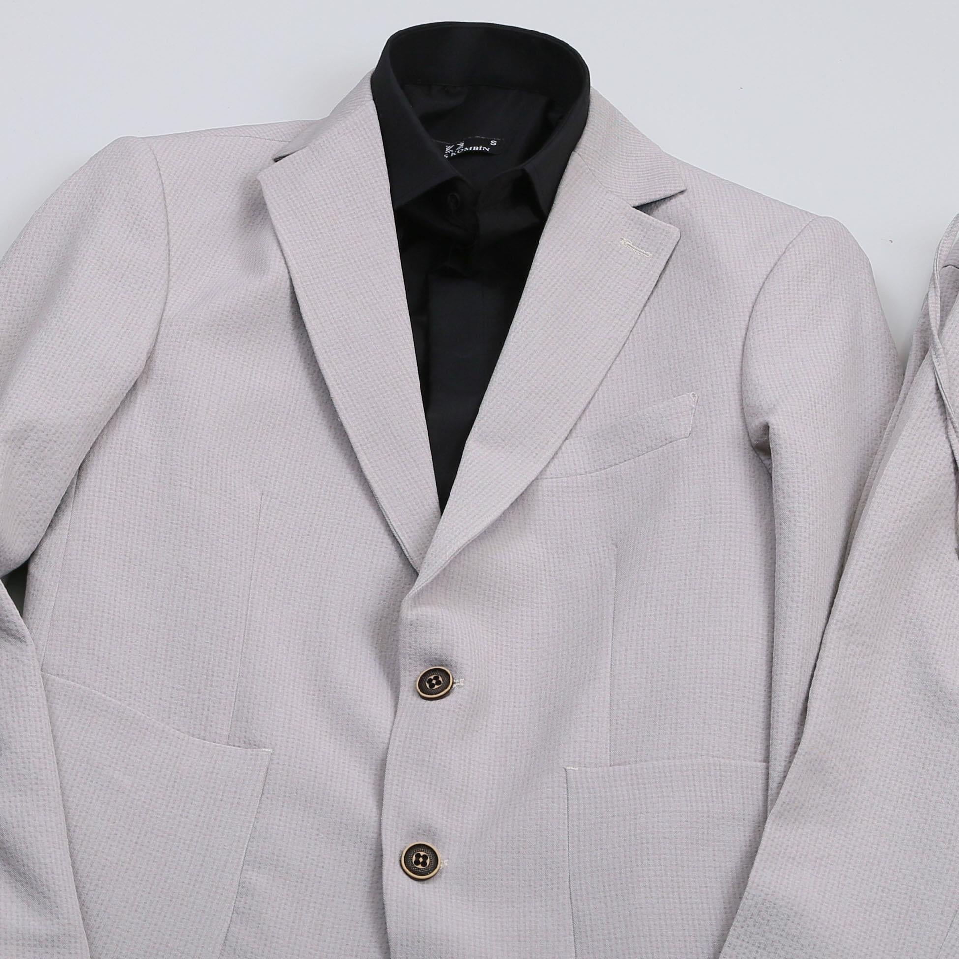 Açık Gri Takım Elbise Kombini