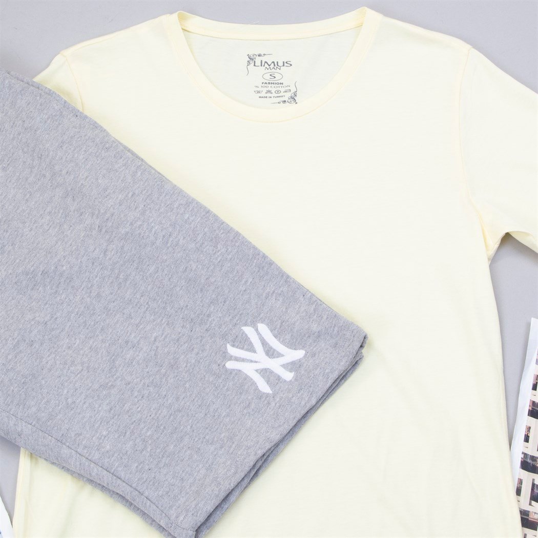 Açık Sarı Tişört Gri Penye Şort Kombin