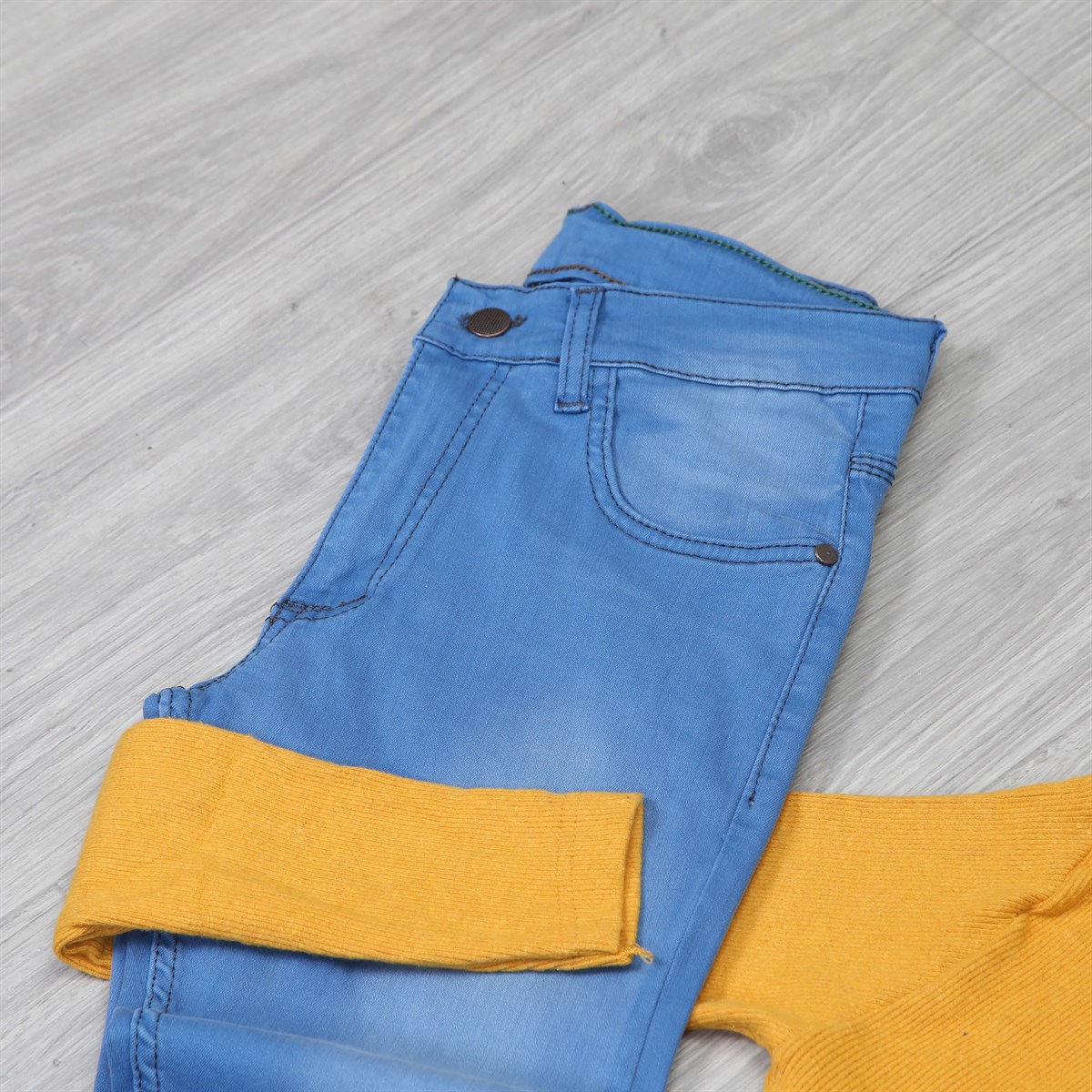 AMavi Kot Kazak Bot Kombini