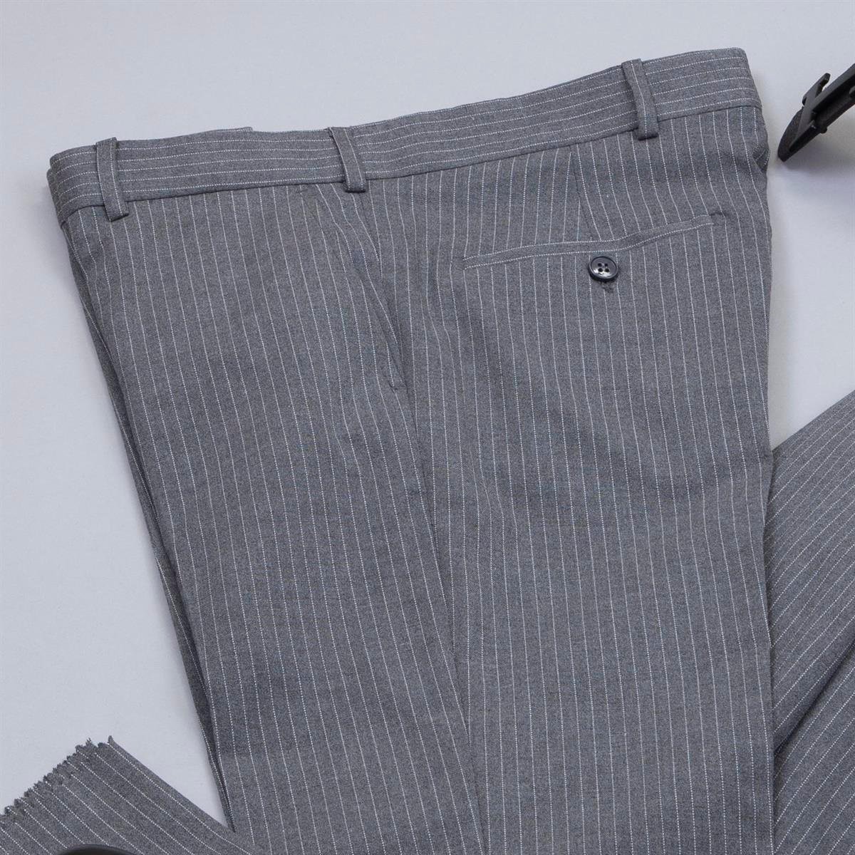 Gri Çizgili Kruvaze Takım Elbise Kombini