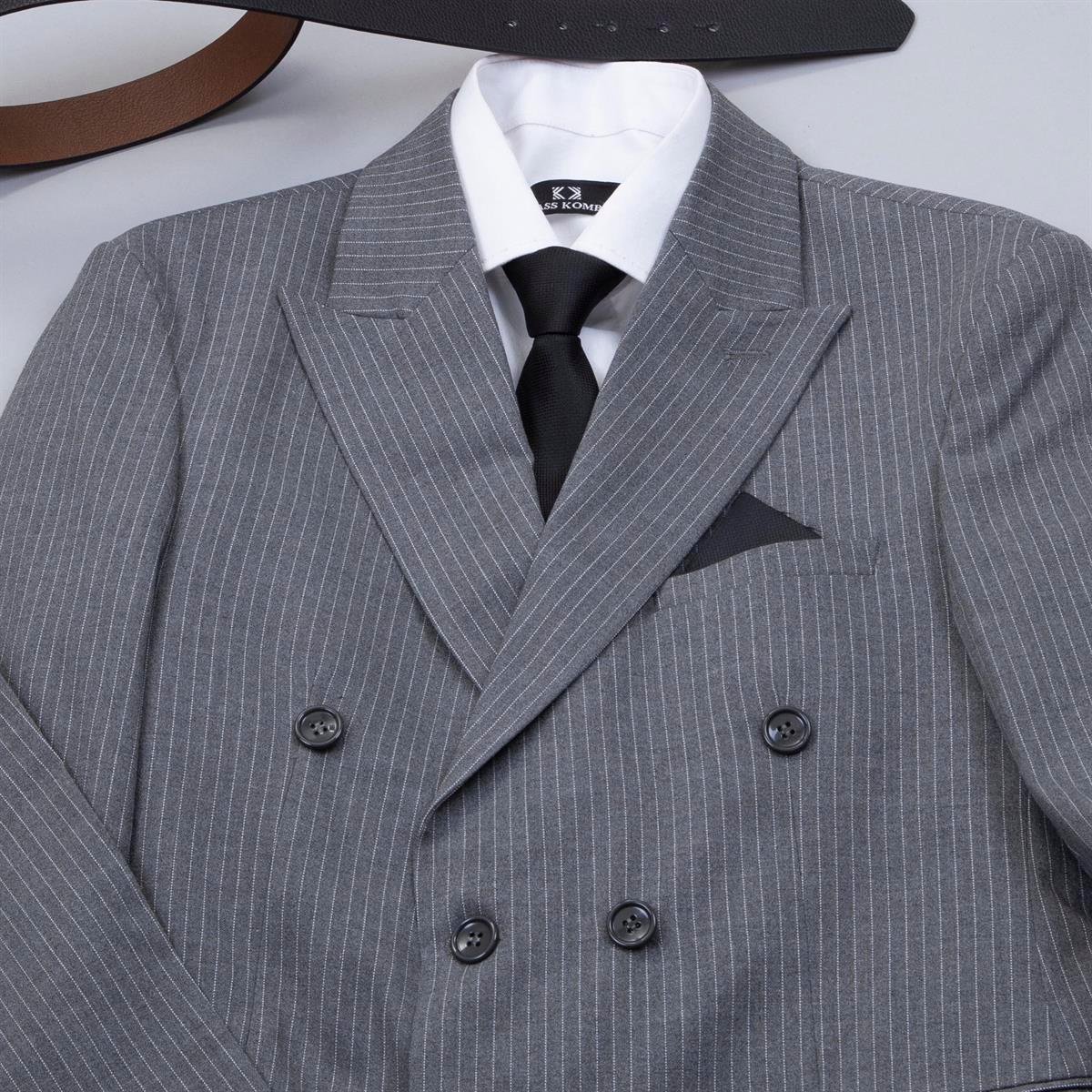 Gri Çizgili Kruvaze Takım Elbise Kombini