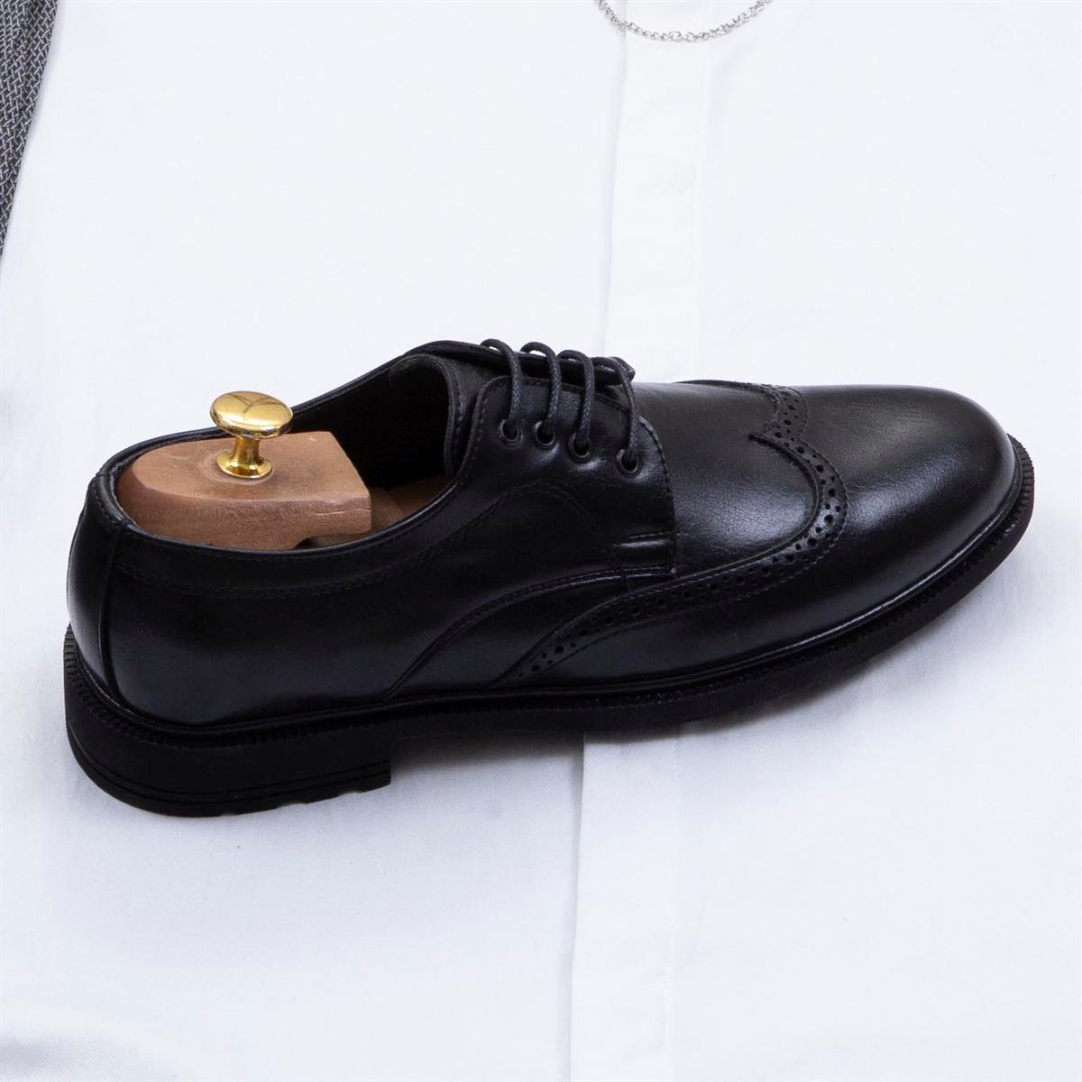 Armürlü Füme Pantolon Beyaz Gömlek Ayakkabı Kombin