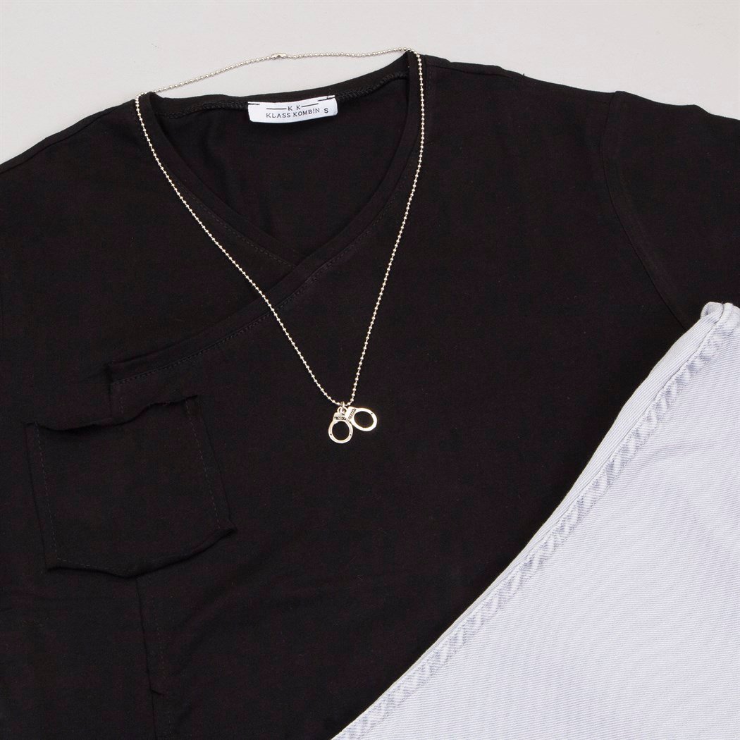 Asimetrik Siyah Tişört Pantolon Ayakkabı Kombin