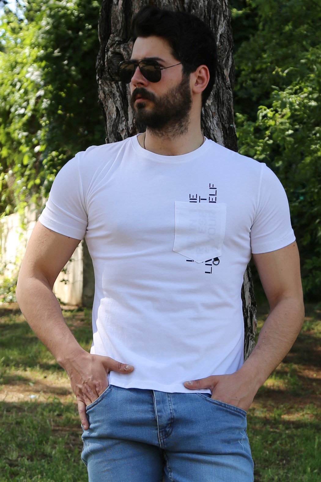 Baskılı Cepli Beyaz Tişört
