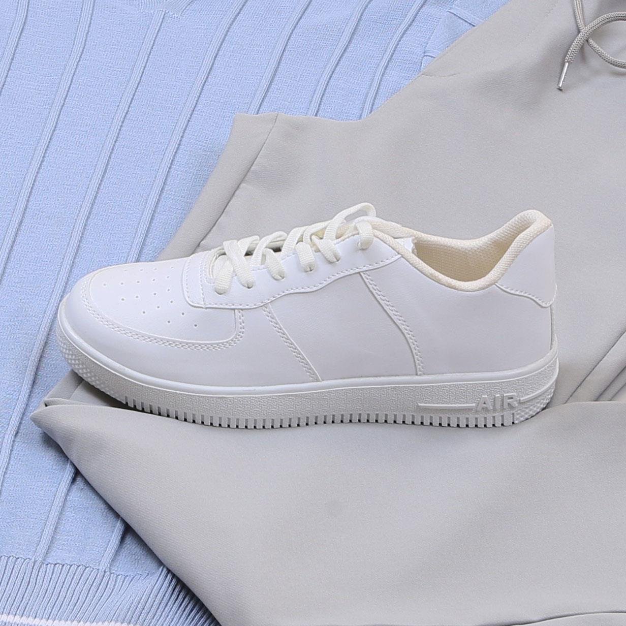 Bebe Mavi Triko Polo Yaka Tişört Pantolon Ayakkabı Kombin