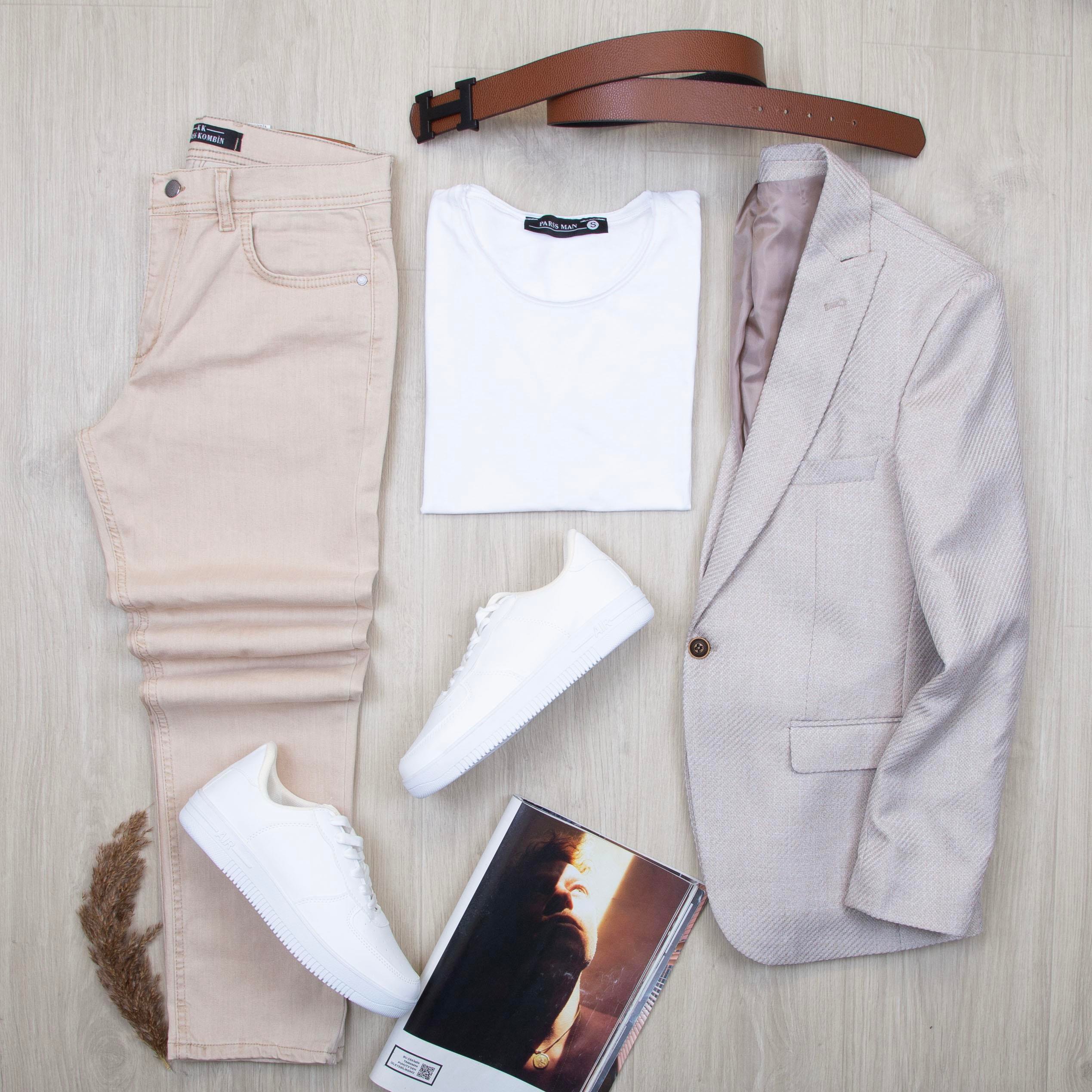 Bej Blazer Ceket Tişört Pantolon Ayakkabı Kombin