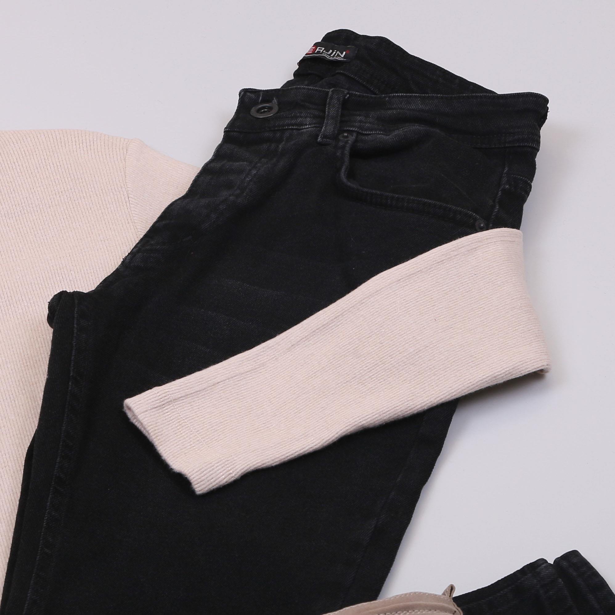 Bej Boğazlı Body Pantolon Bot Kombin