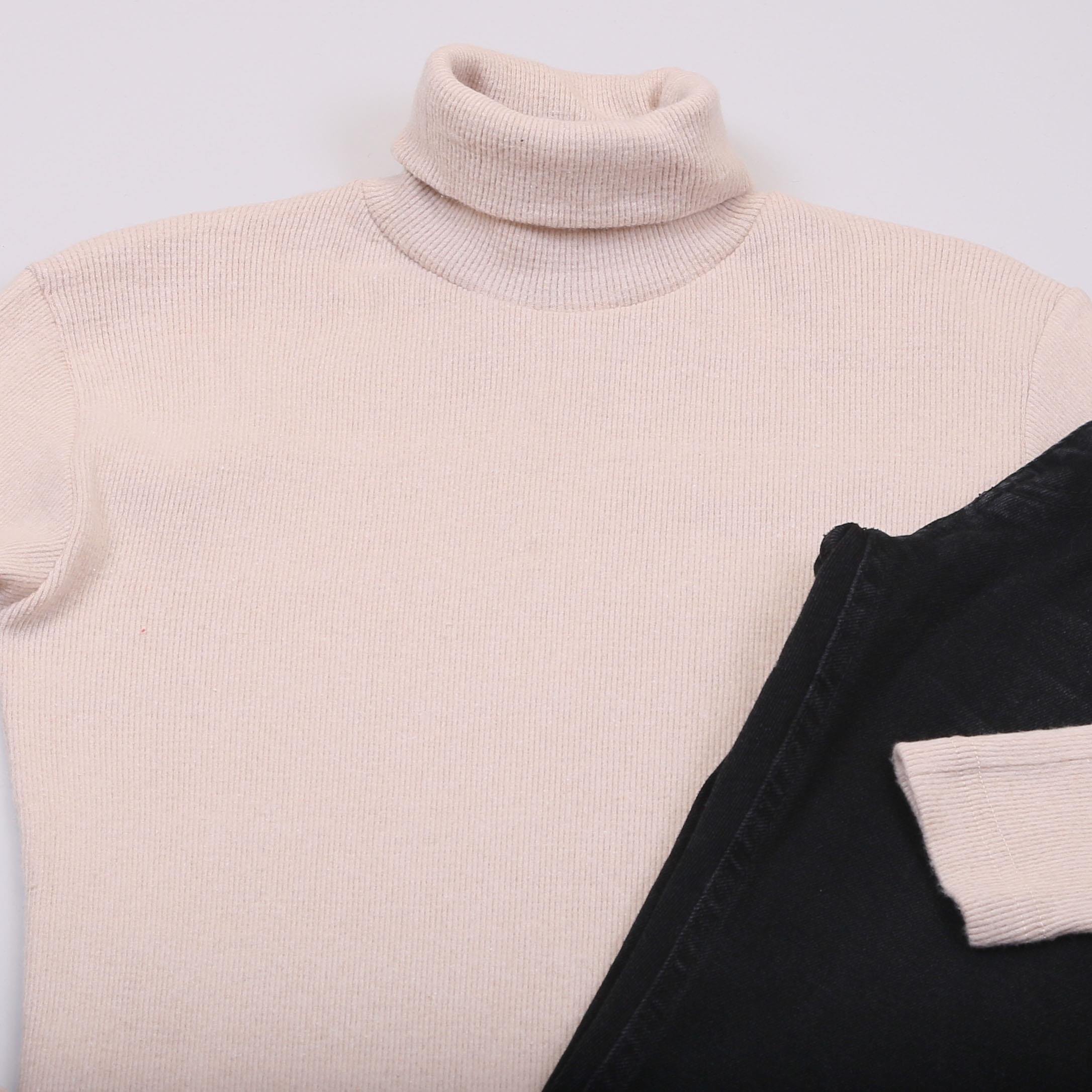 Bej Boğazlı Body Pantolon Bot Kombin