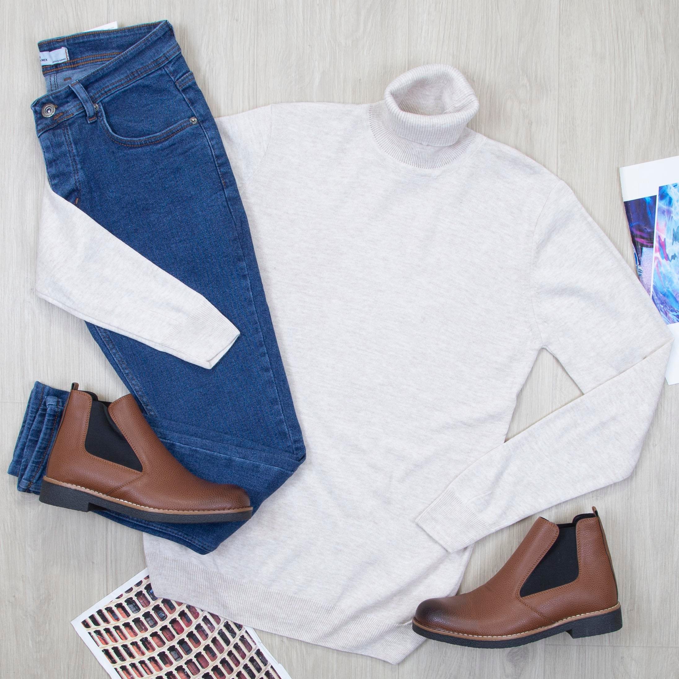 Bej Boğazlı Triko Kazak Pantolon Bot Kombin