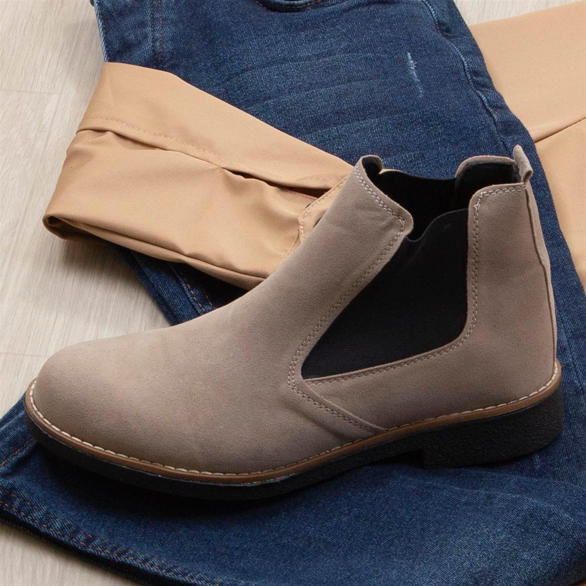 Bej Ceket Boğazlı Body Pantolon Bot Kombin